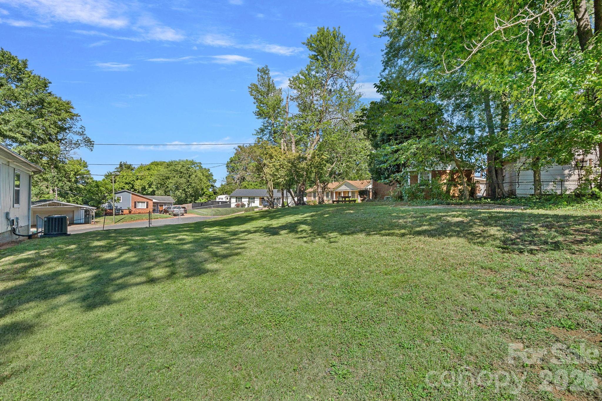 5662 Coulee Place — Charlotte