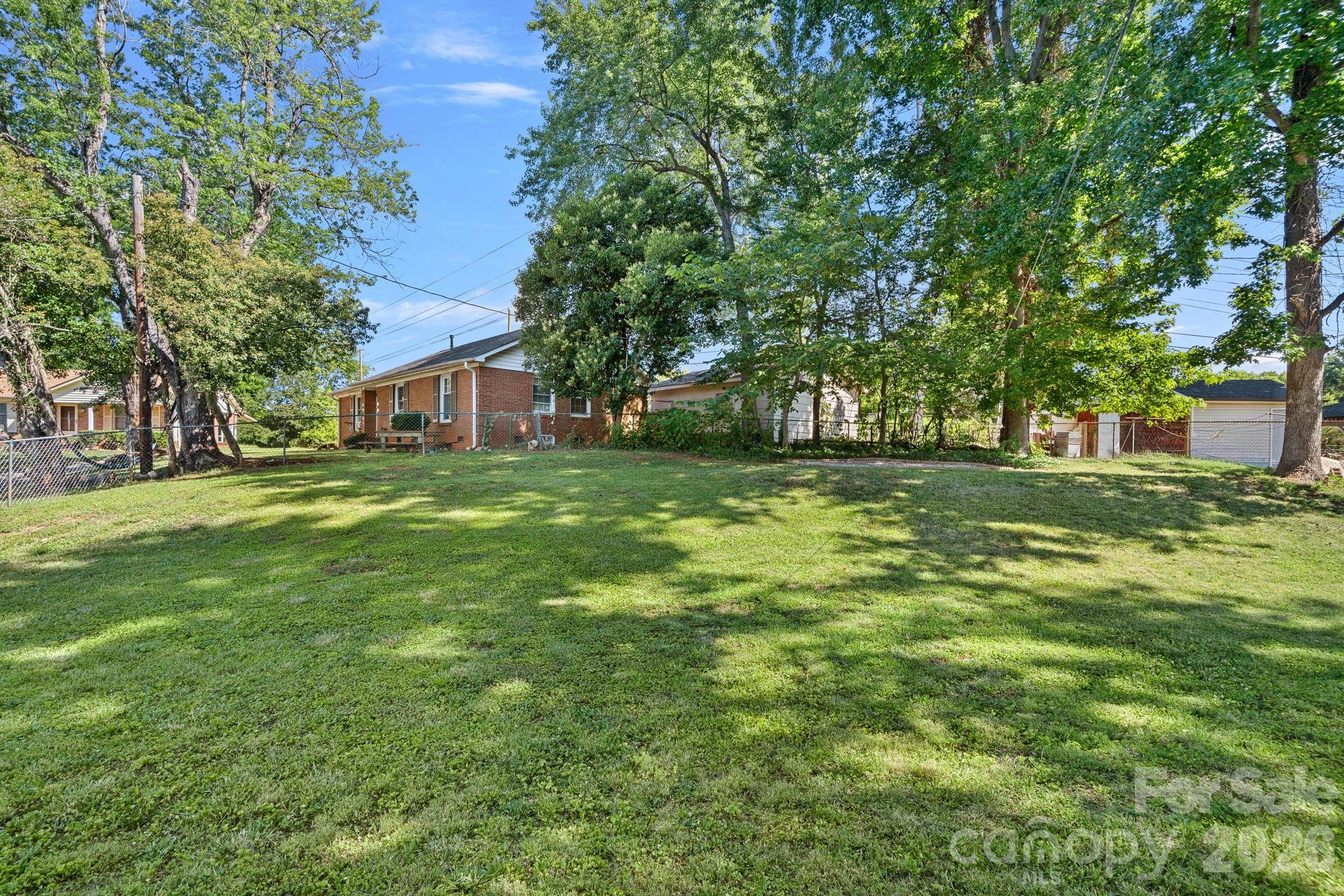 5662 Coulee Place — Charlotte
