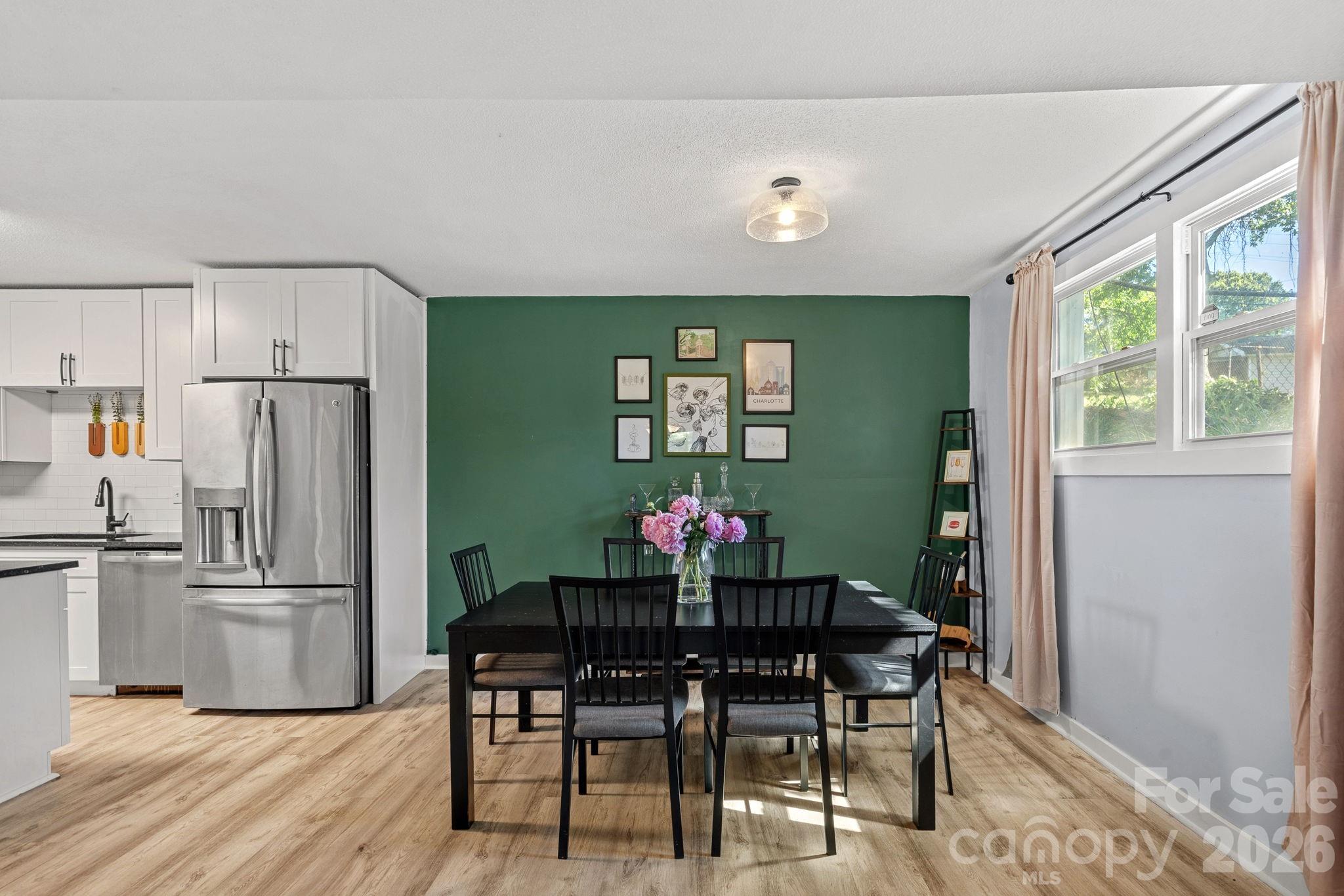 5662 Coulee Place — Charlotte