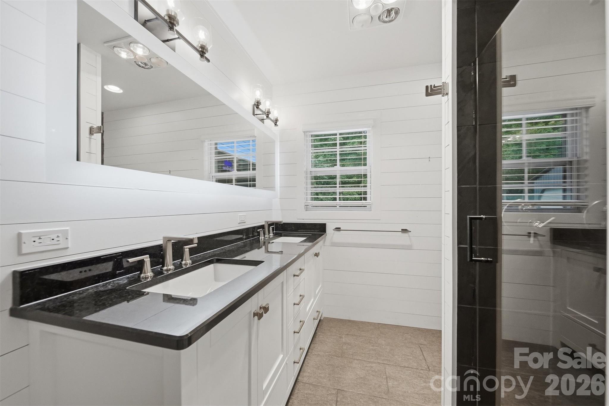 313 Italy Street NE — Valdese