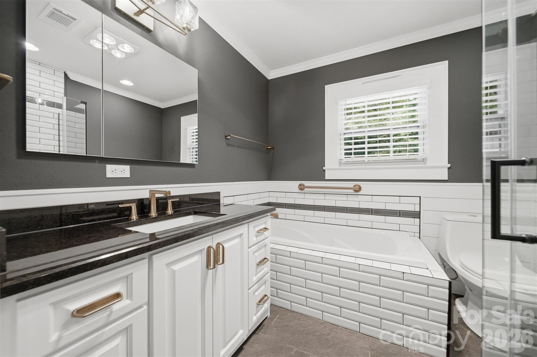 313 Italy Street NE — Valdese