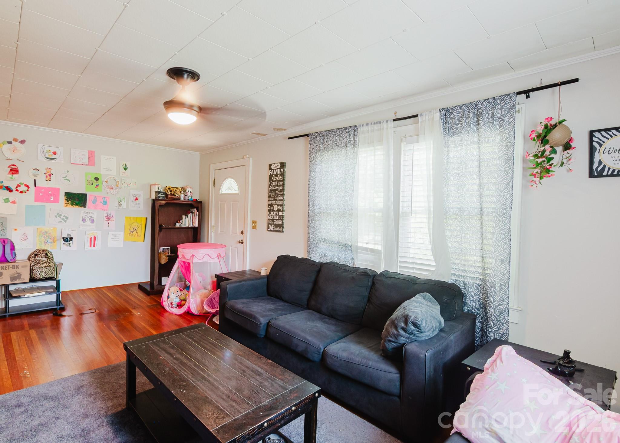 303 Myrtle Avenue — Hamlet