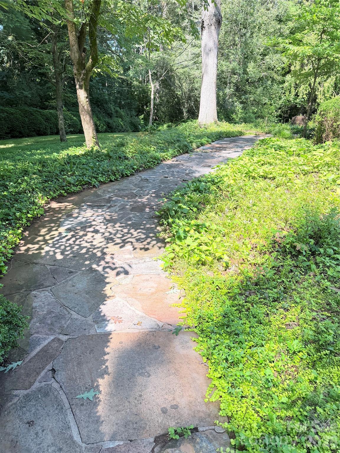 800 W 7th Street — Newton