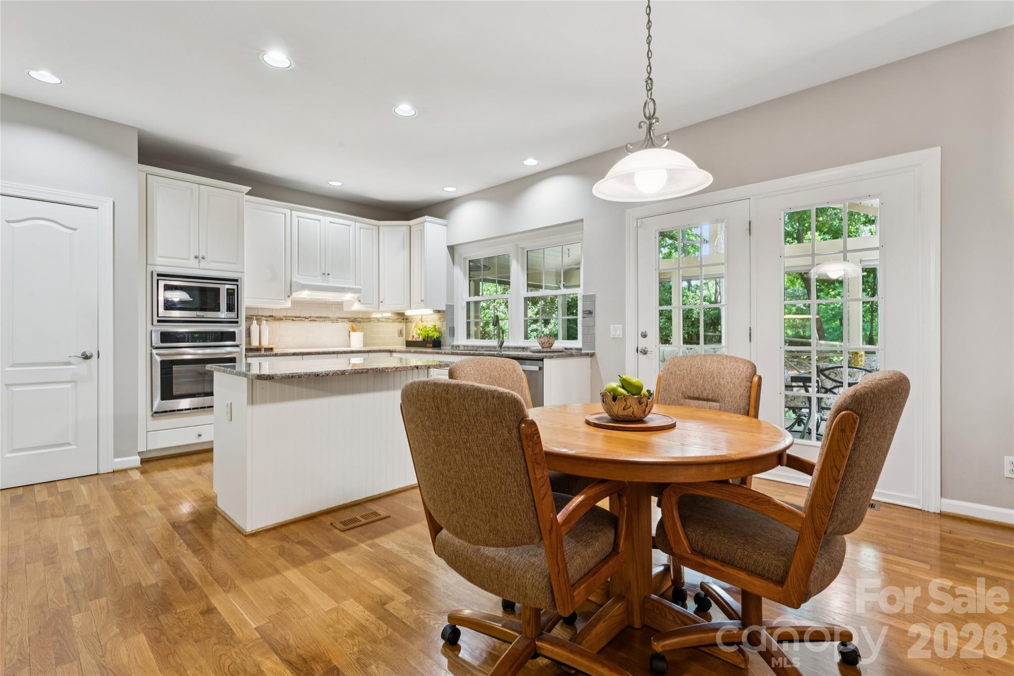 5529 Fairvista Drive — Charlotte