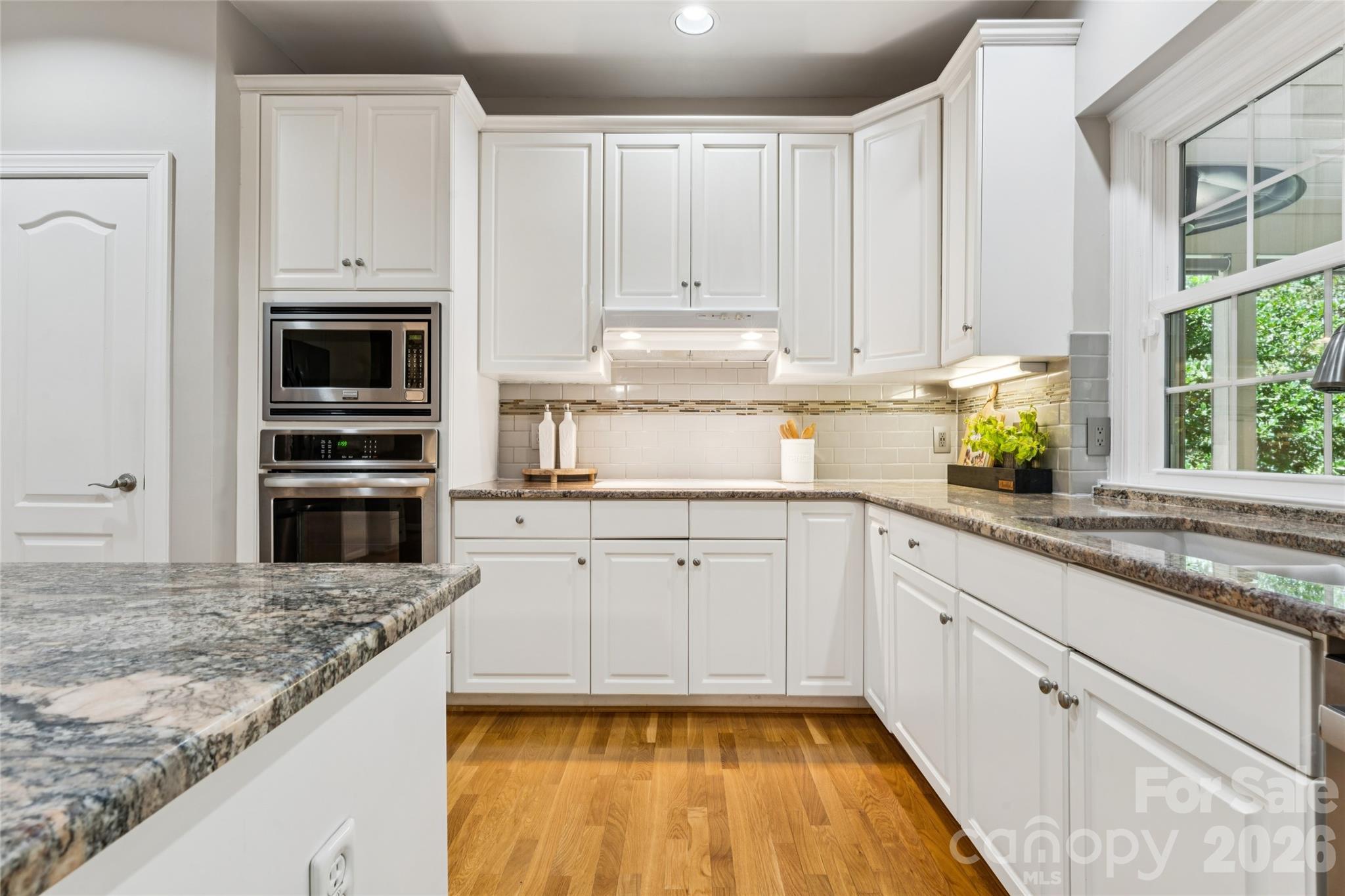 5529 Fairvista Drive — Charlotte