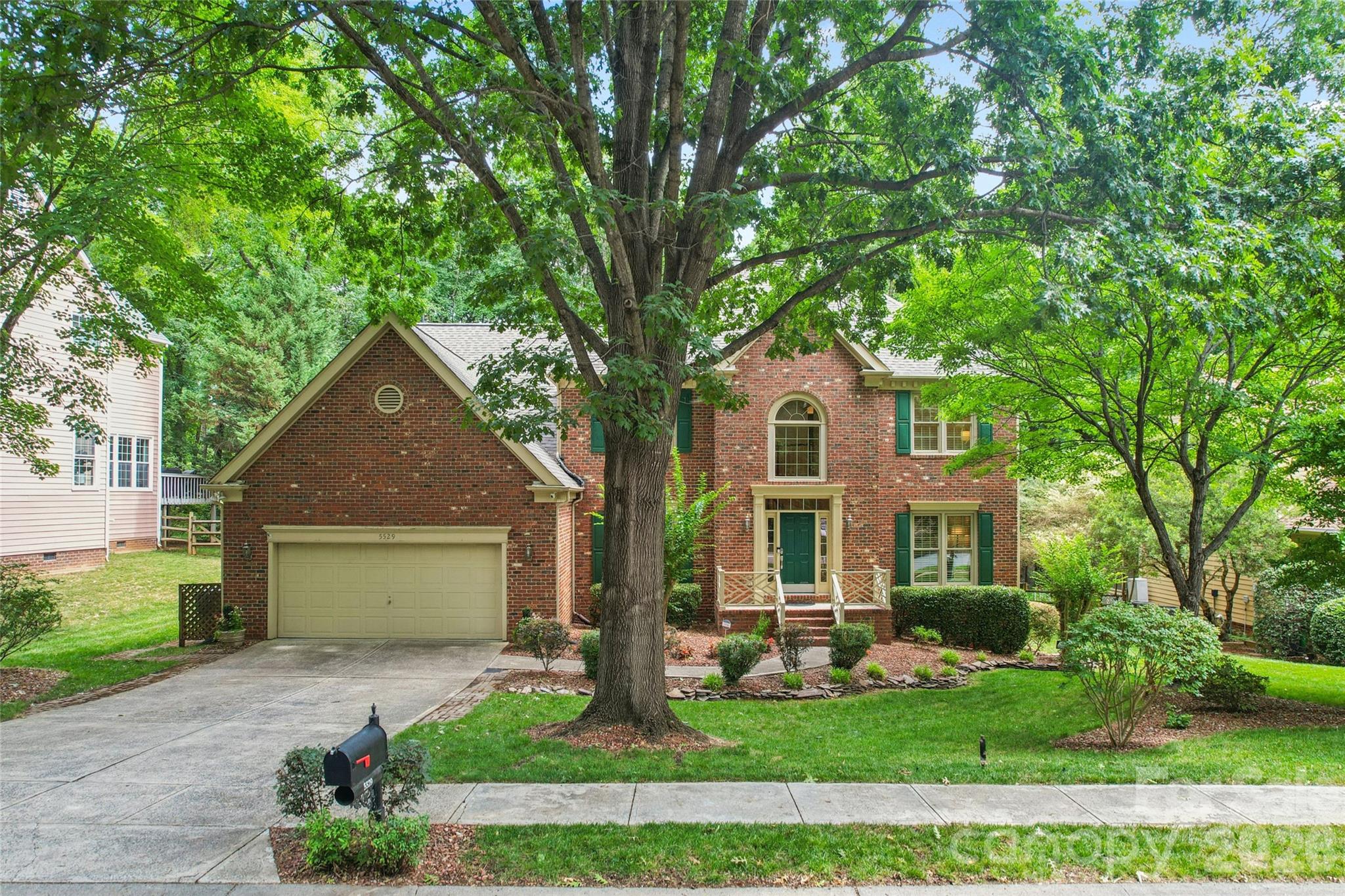5529 Fairvista Drive — Charlotte
