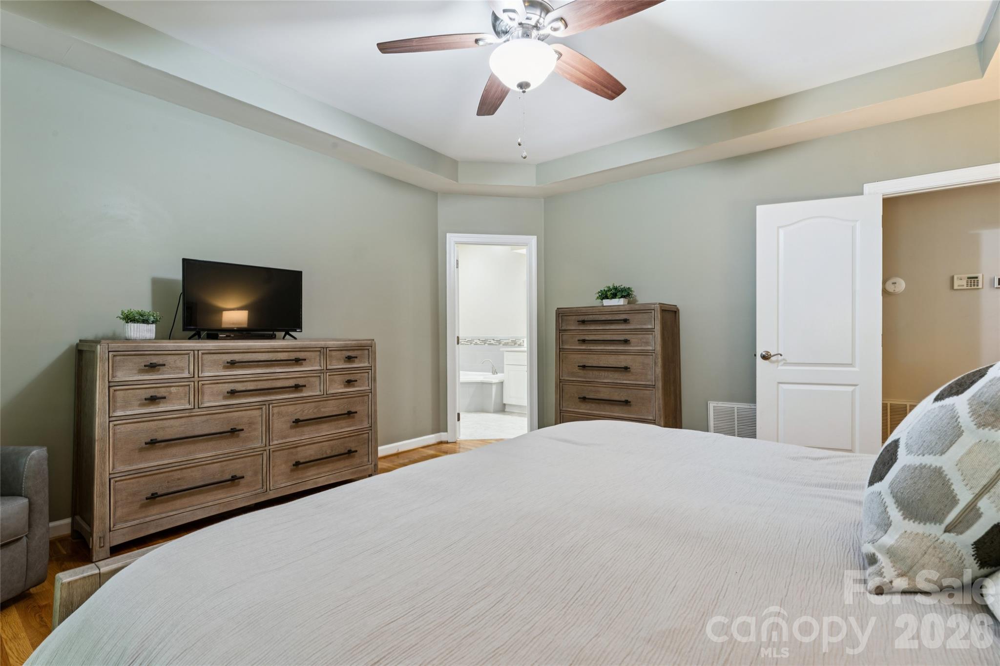 5529 Fairvista Drive — Charlotte