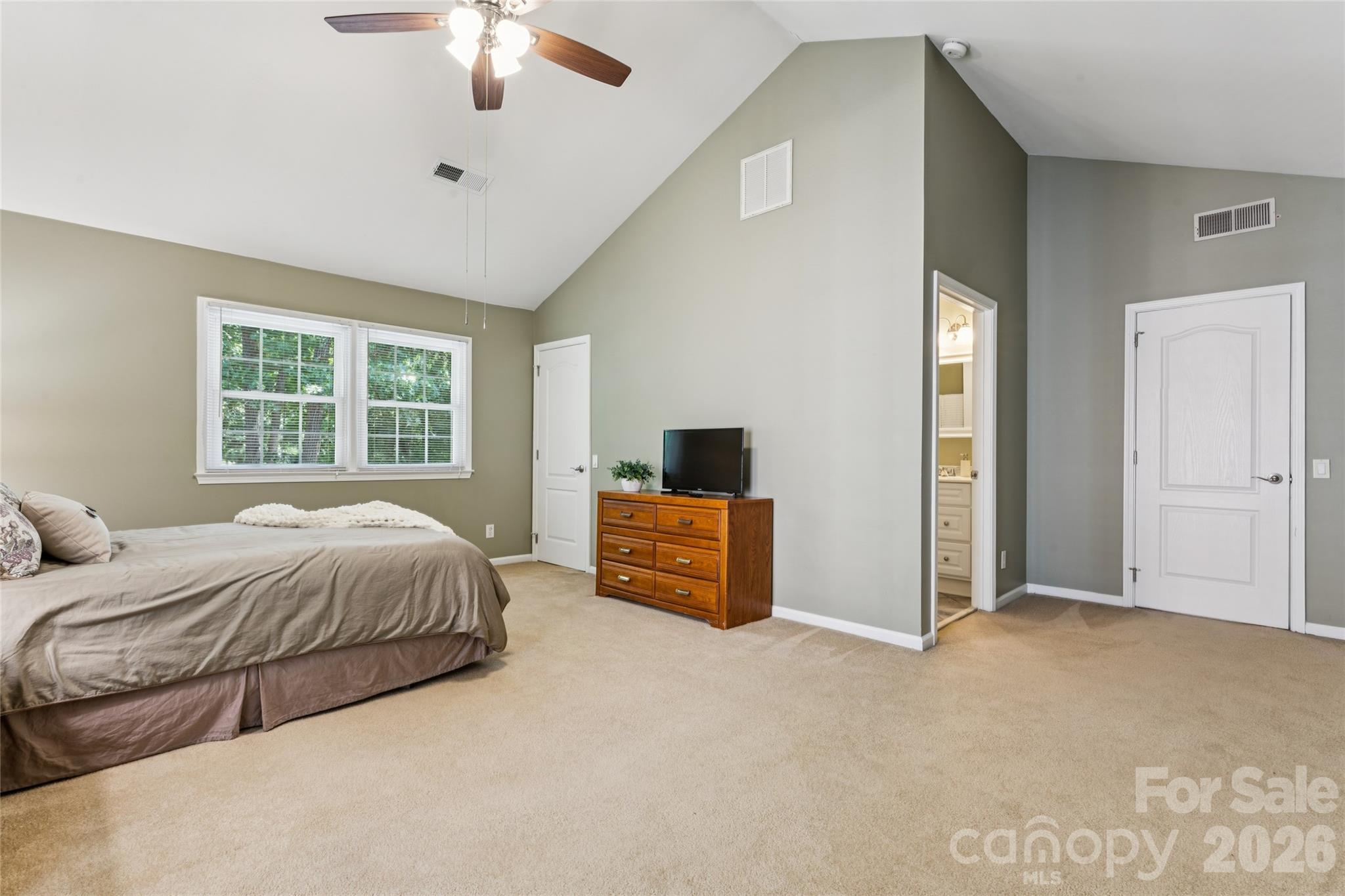 5529 Fairvista Drive — Charlotte