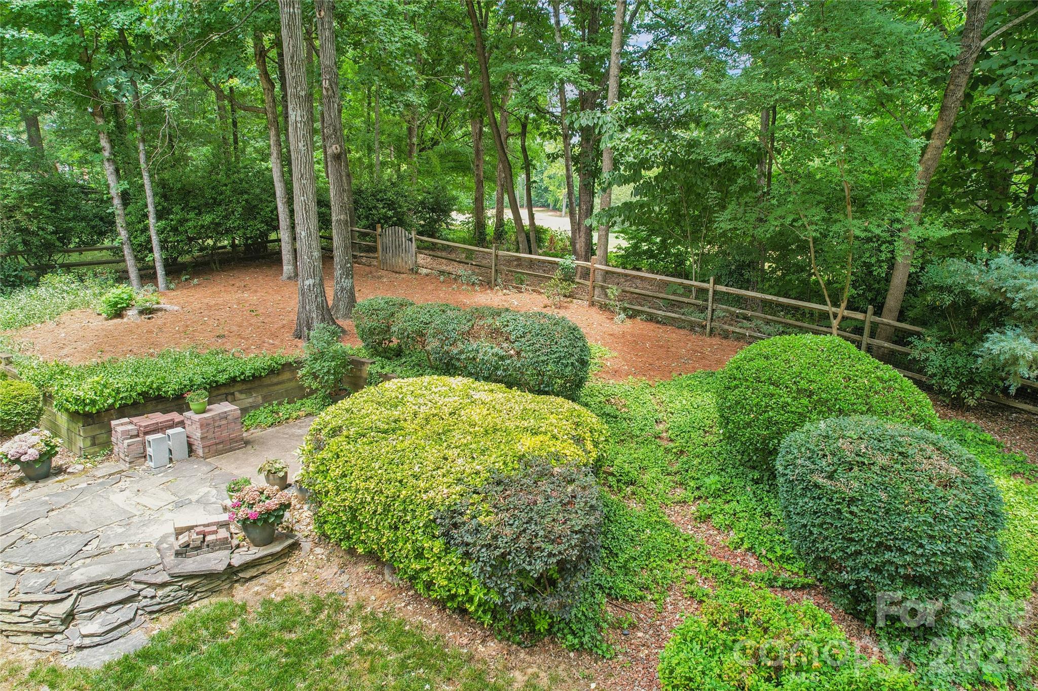 5529 Fairvista Drive — Charlotte
