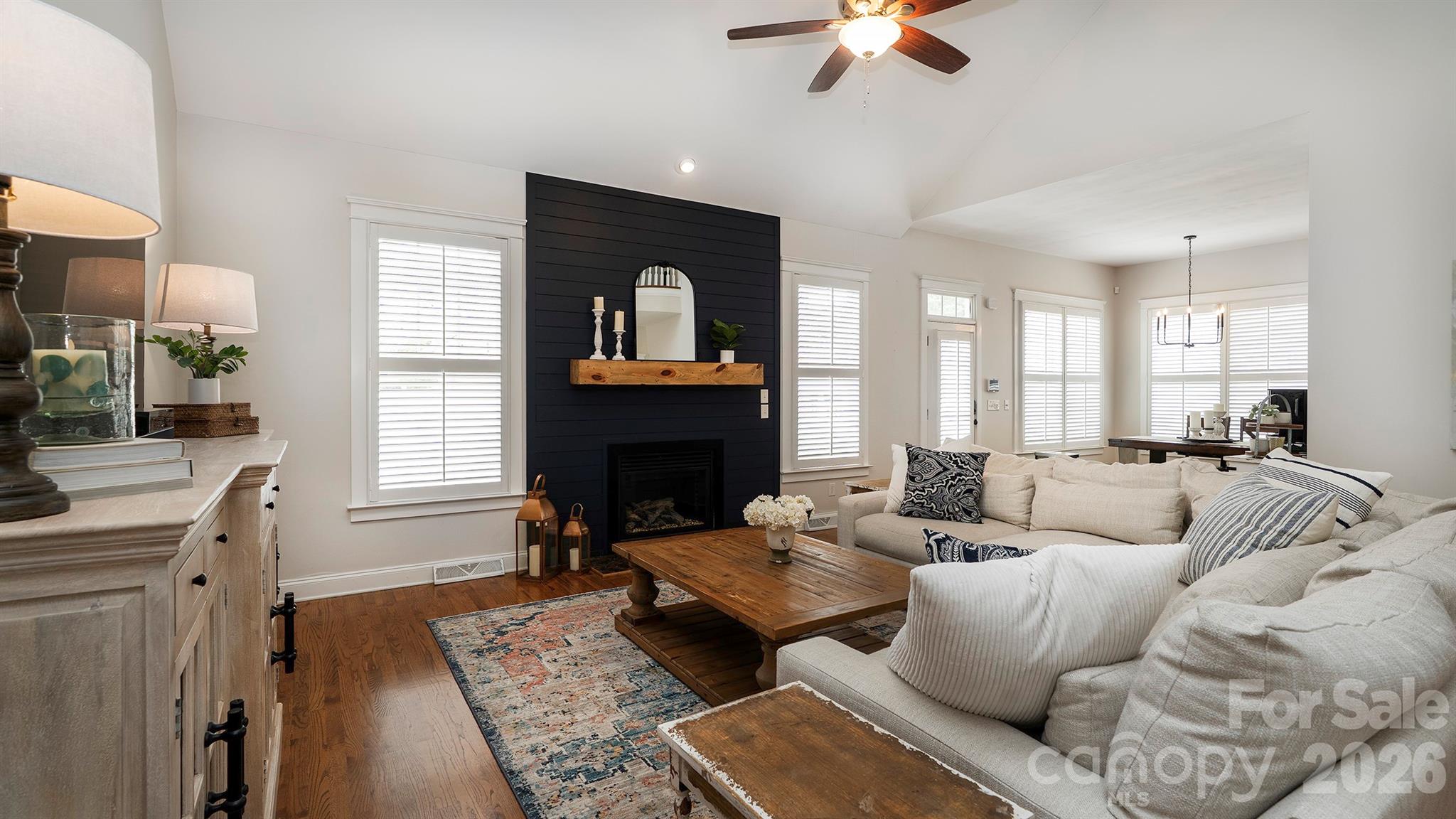 14125 Bankside Drive — Huntersville