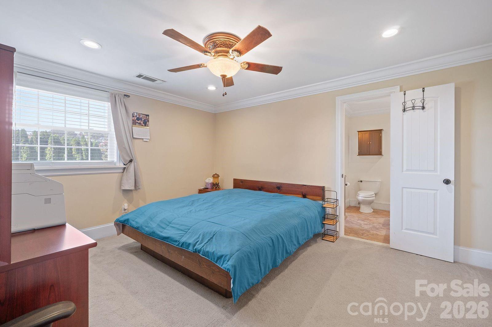 809 New Sterling Road — Stony Point