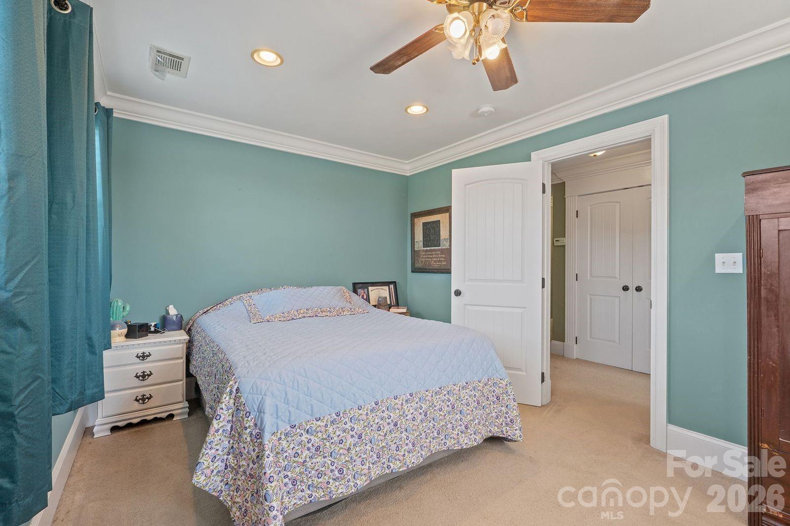 809 New Sterling Road — Stony Point