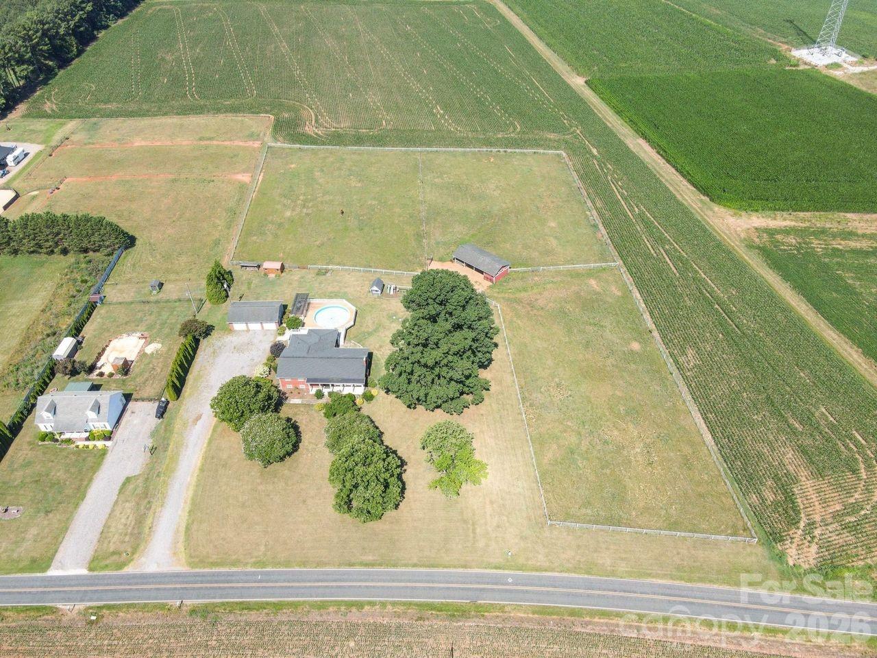 809 New Sterling Road — Stony Point