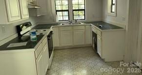 531 Shoal Creek Road — Scaly Mountain