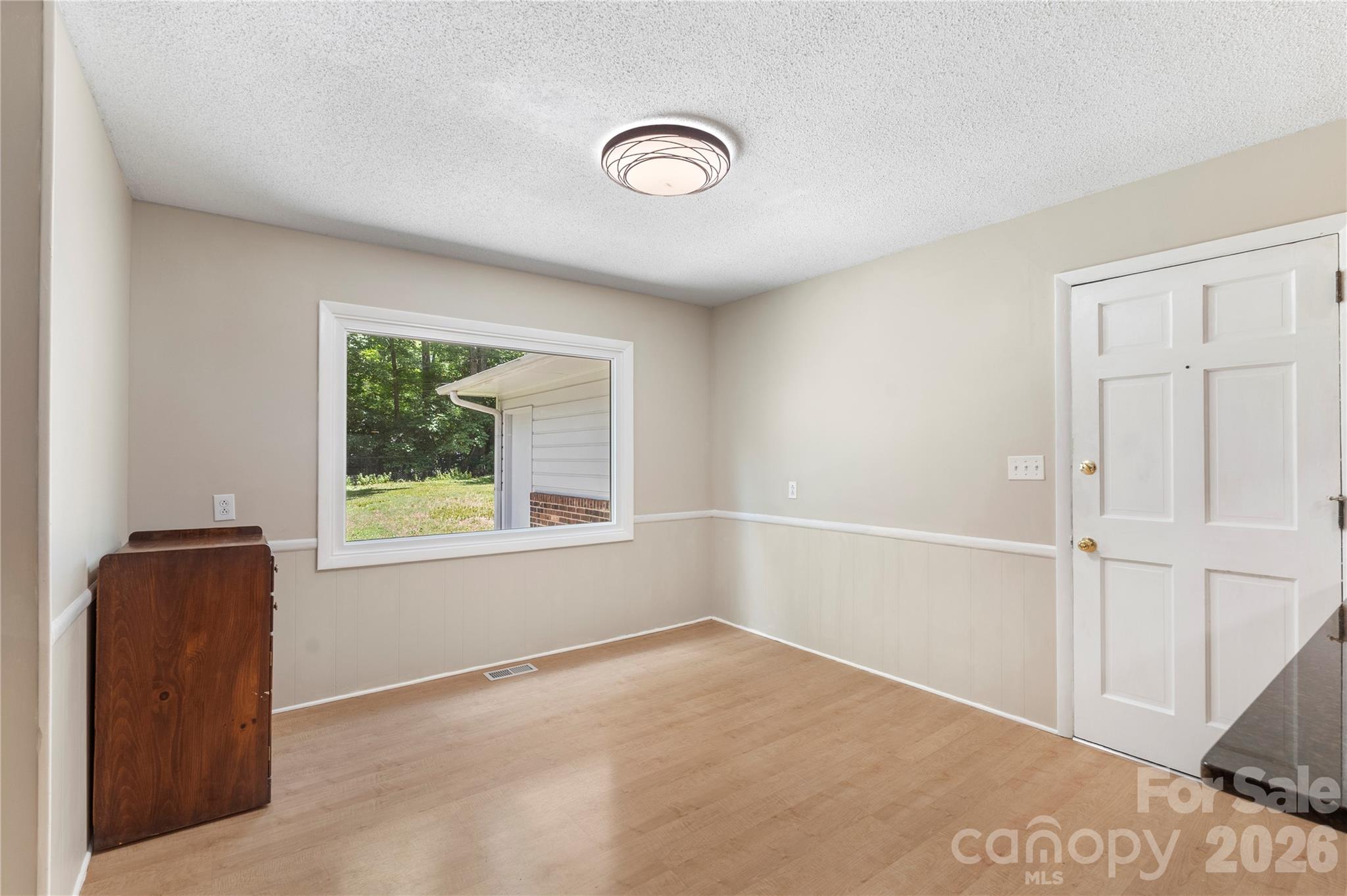 221 Kingsway Circle — Charlotte
