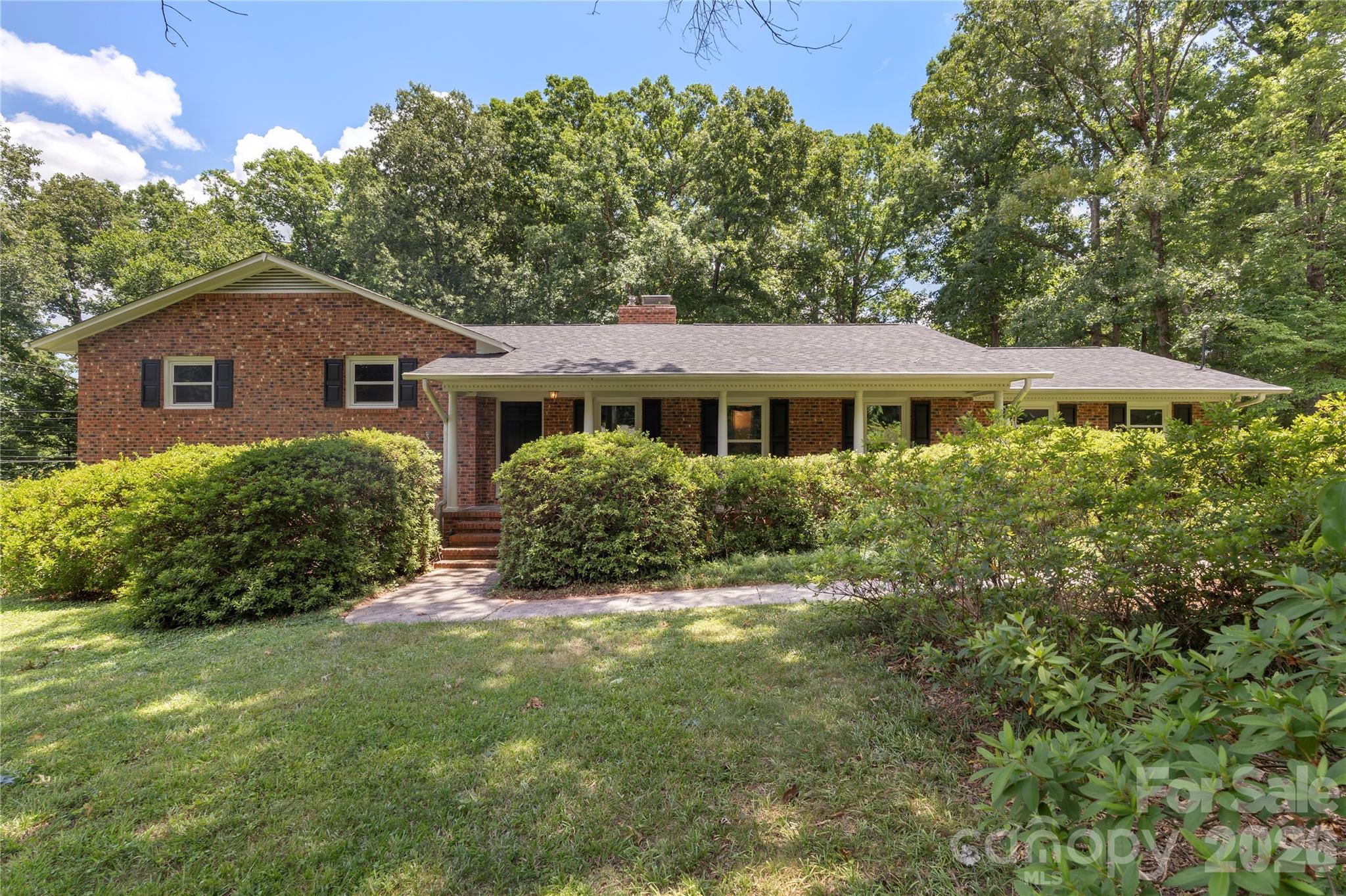 221 Kingsway Circle — Charlotte