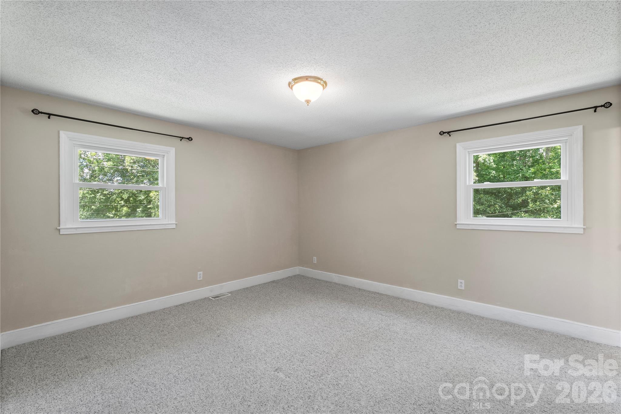 221 Kingsway Circle — Charlotte