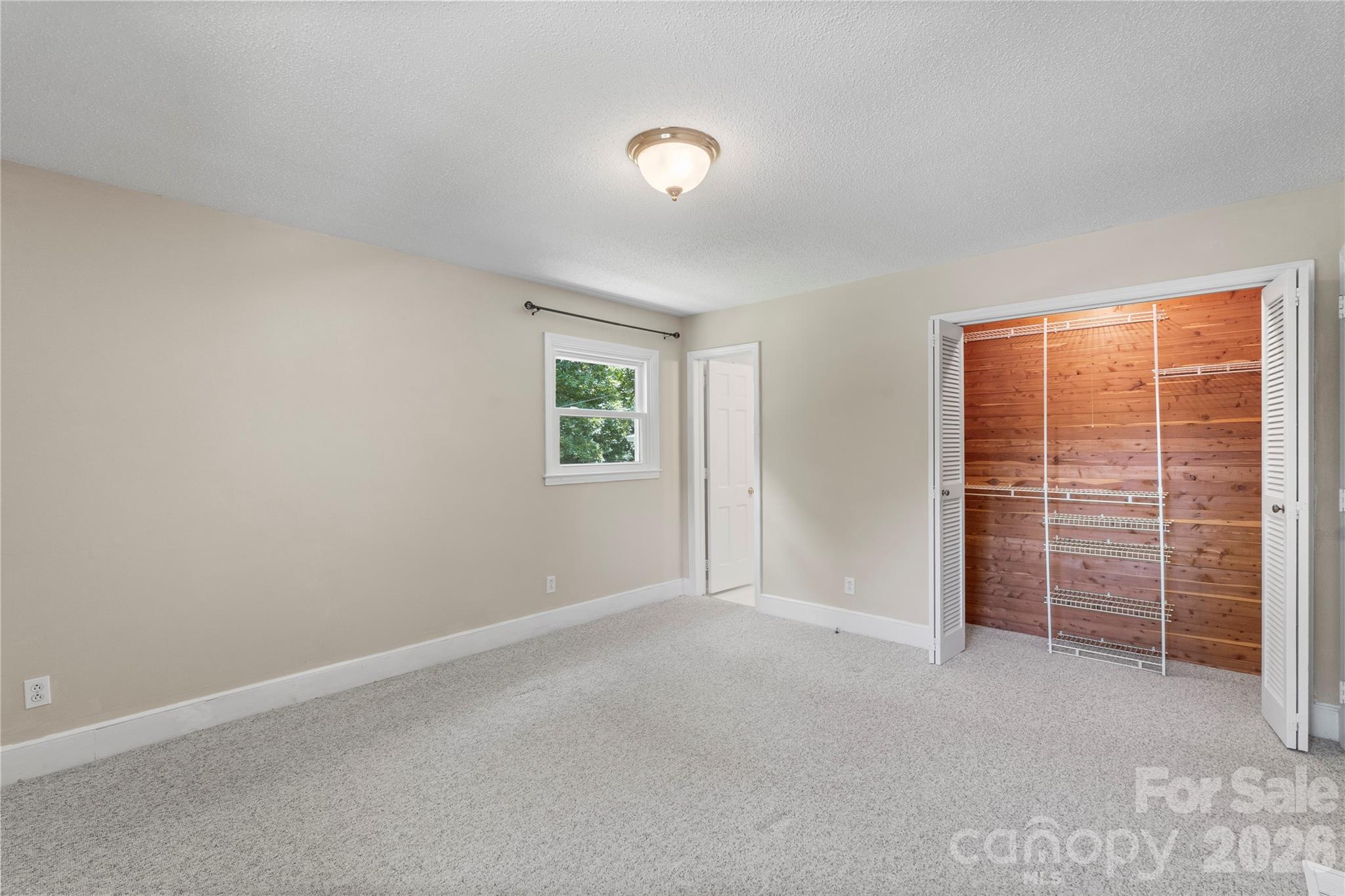 221 Kingsway Circle — Charlotte