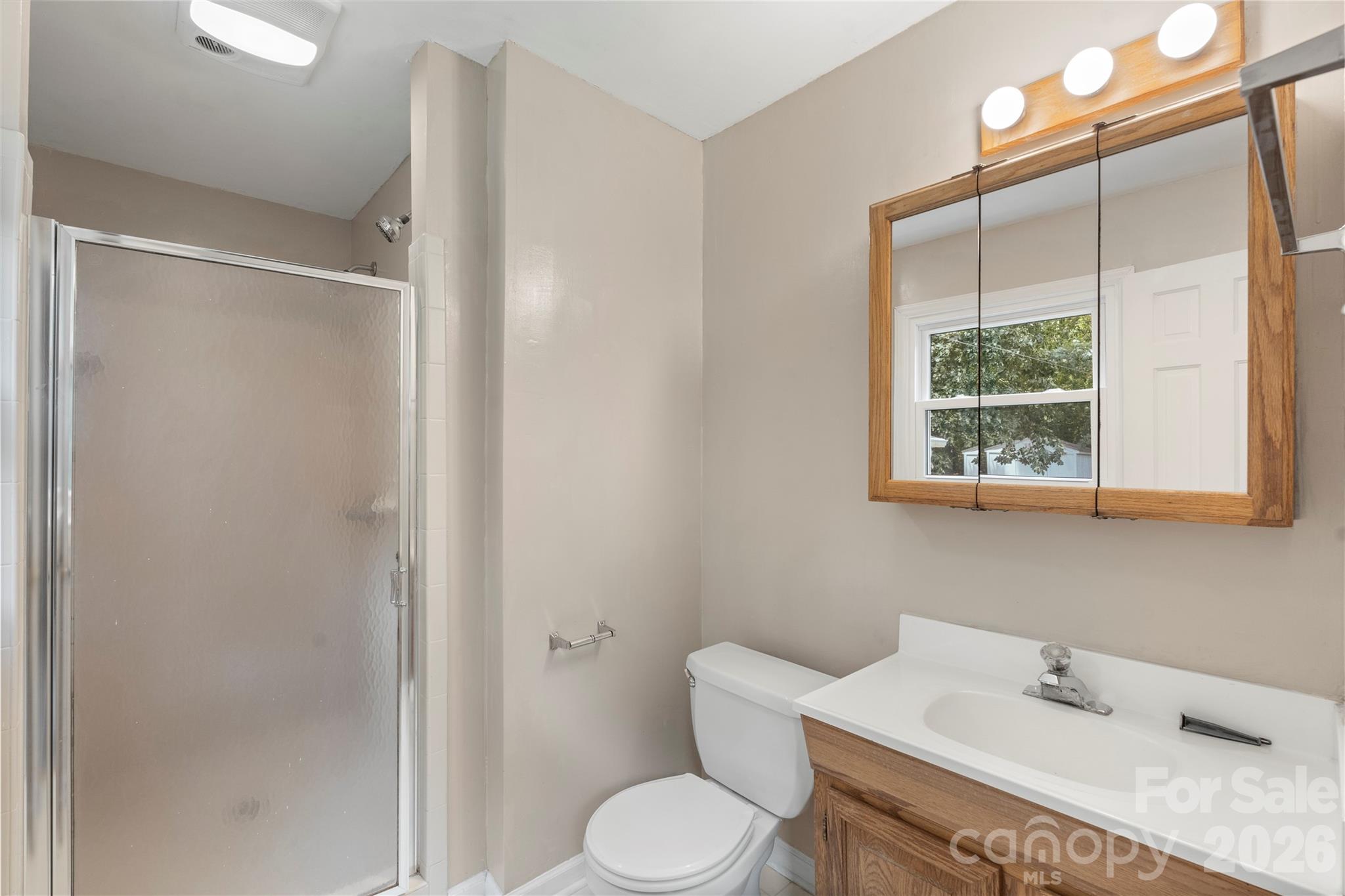 221 Kingsway Circle — Charlotte