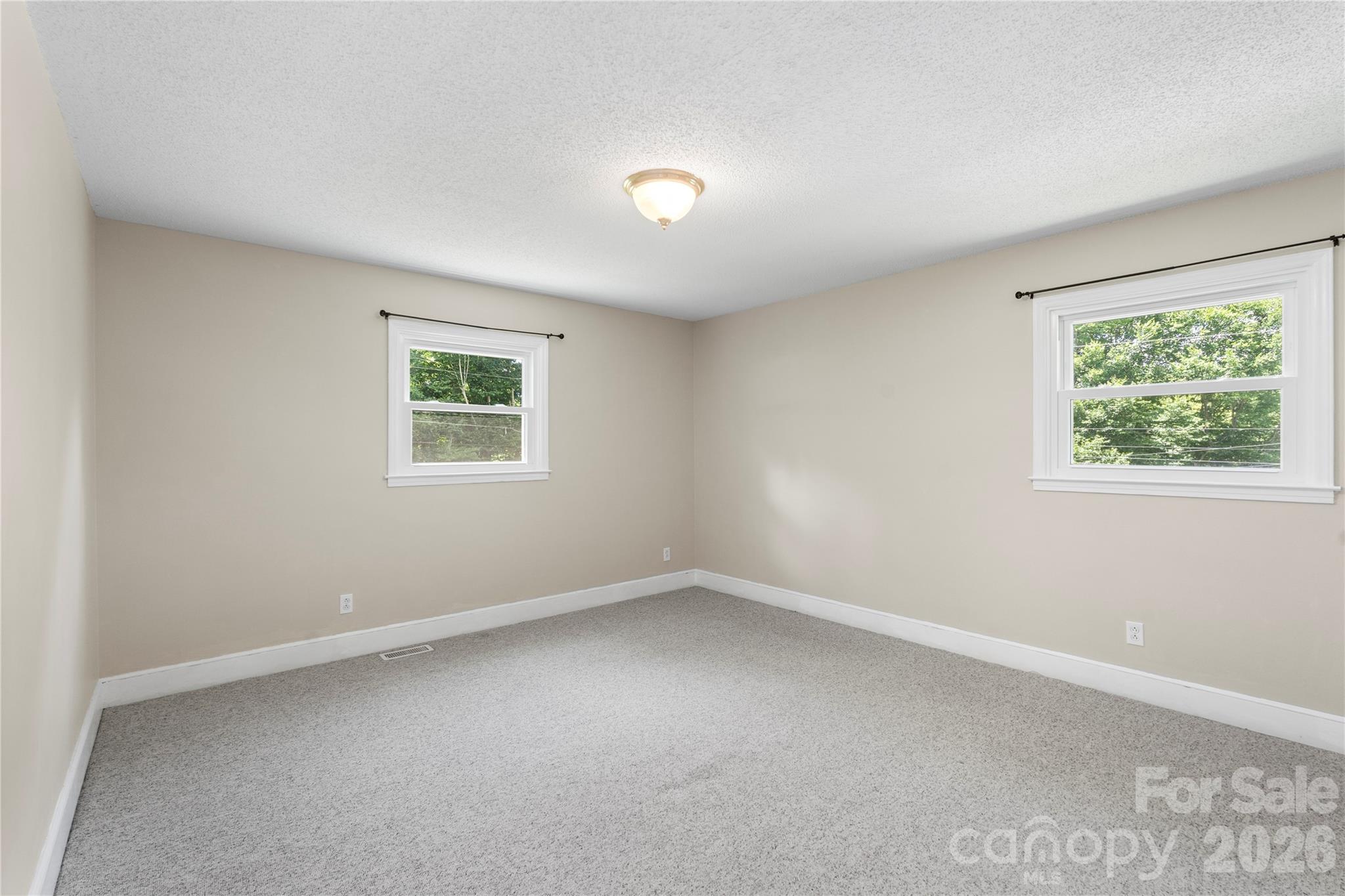 221 Kingsway Circle — Charlotte
