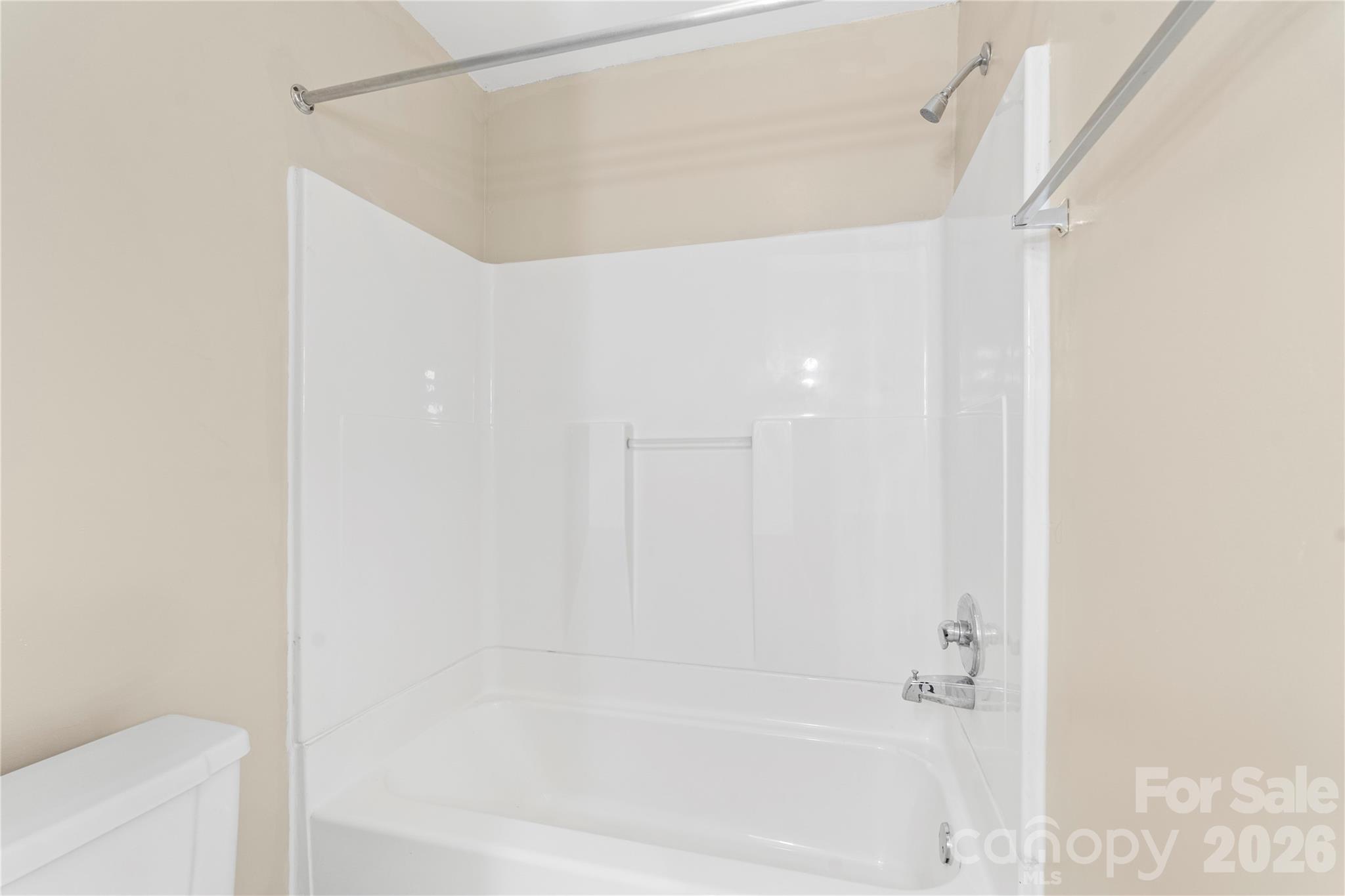 221 Kingsway Circle — Charlotte