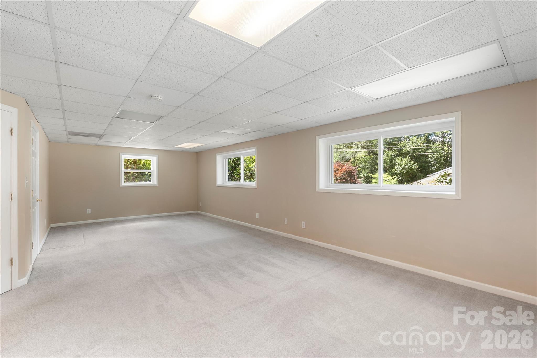 221 Kingsway Circle — Charlotte