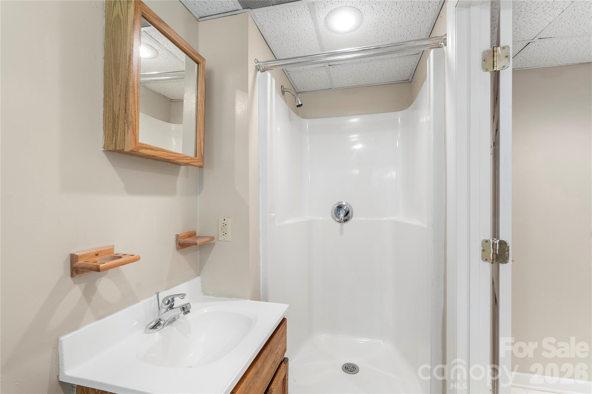 221 Kingsway Circle — Charlotte