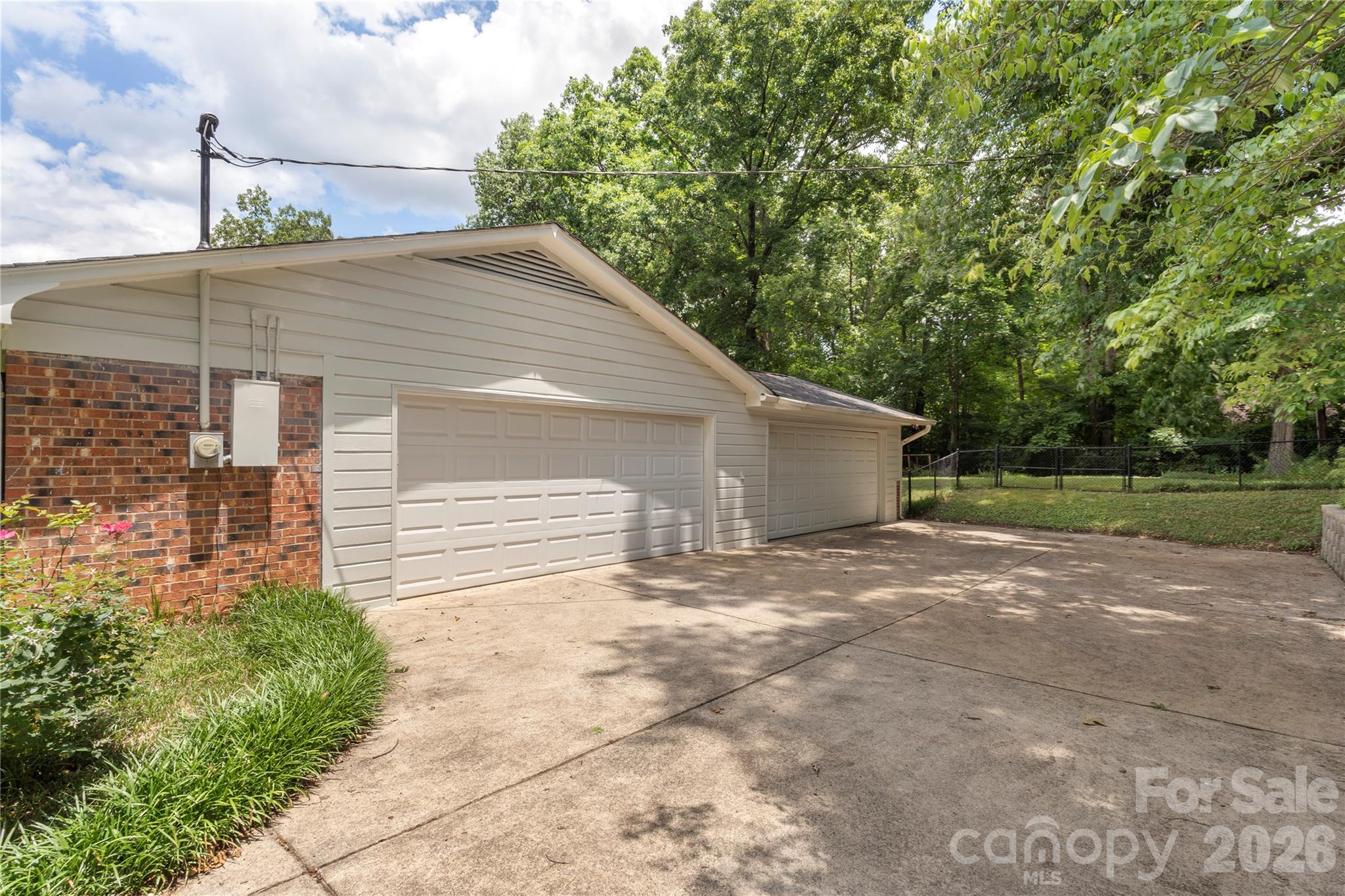 221 Kingsway Circle — Charlotte