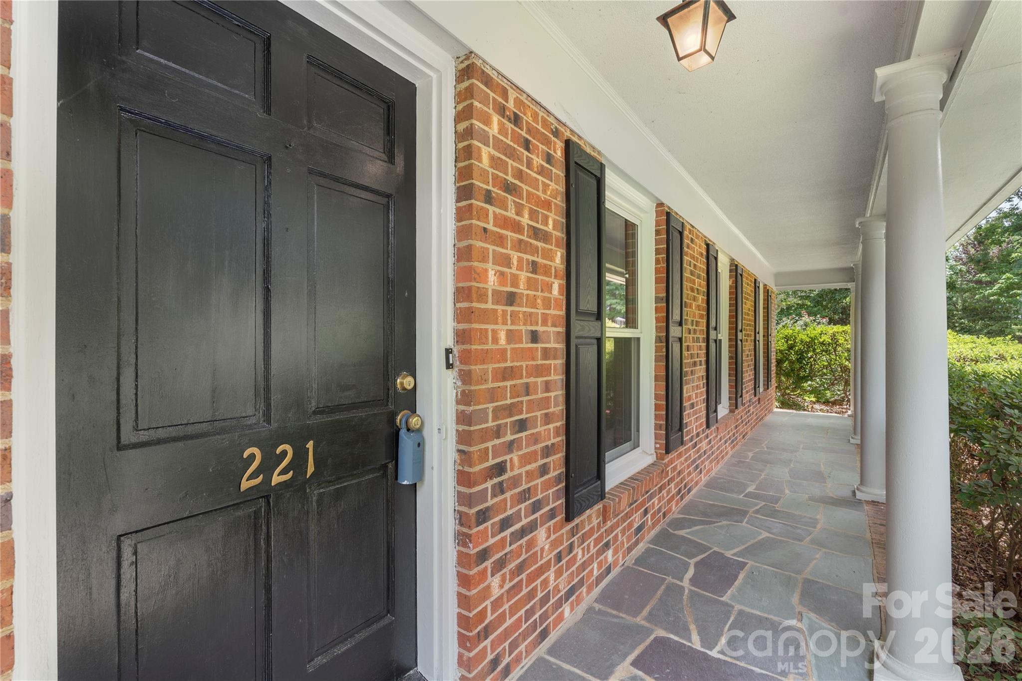 221 Kingsway Circle — Charlotte