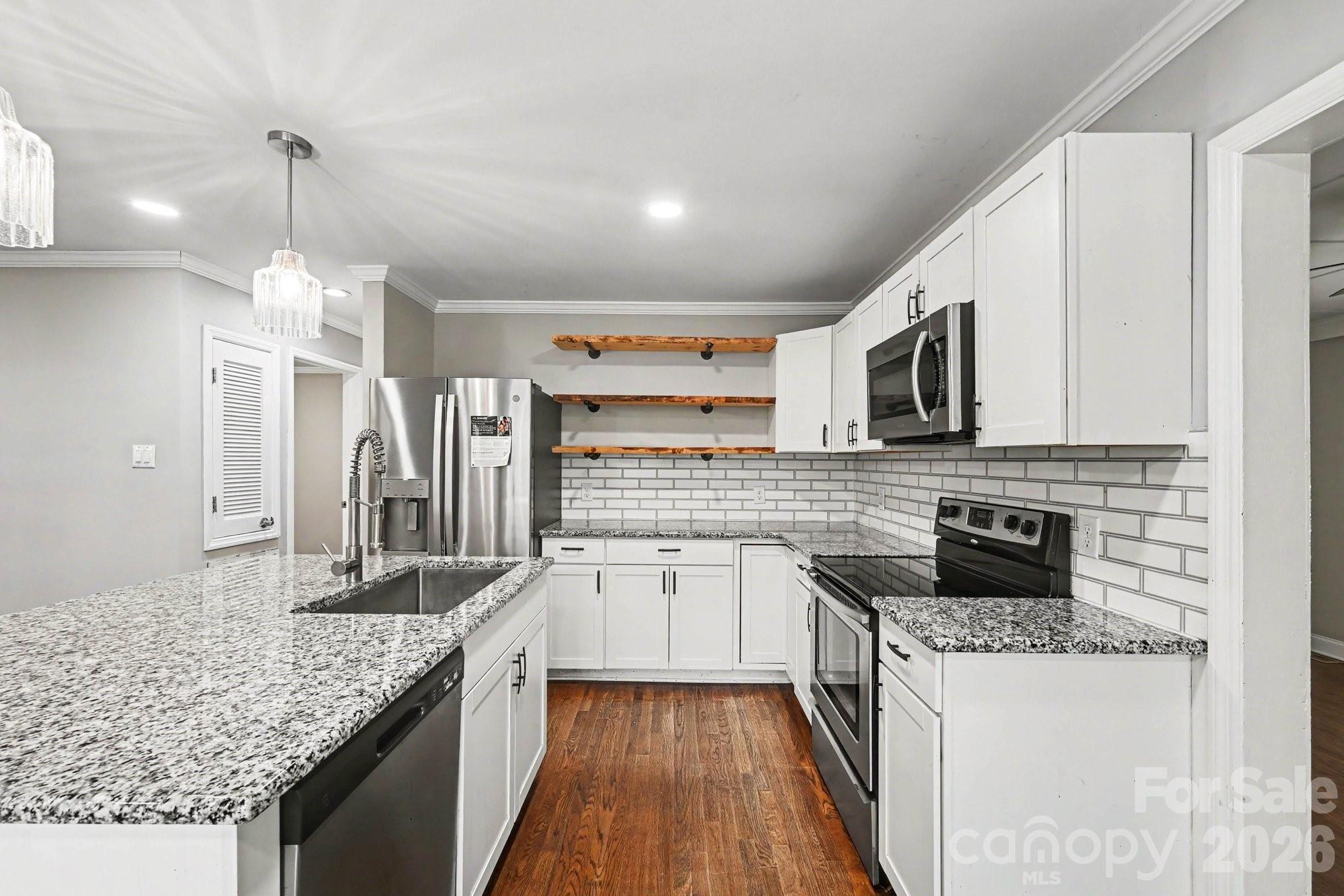 1126 Claremont Road — Charlotte