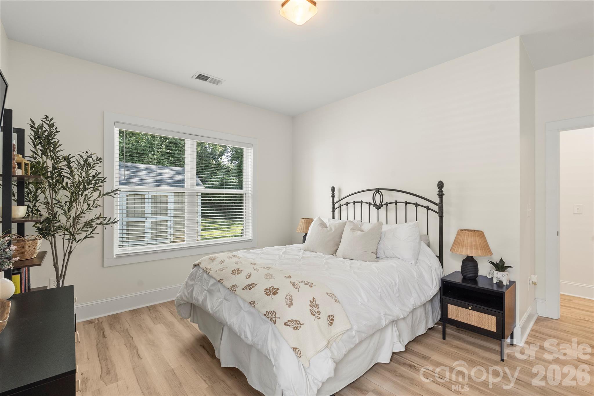 1613 Newcastle Street — Charlotte