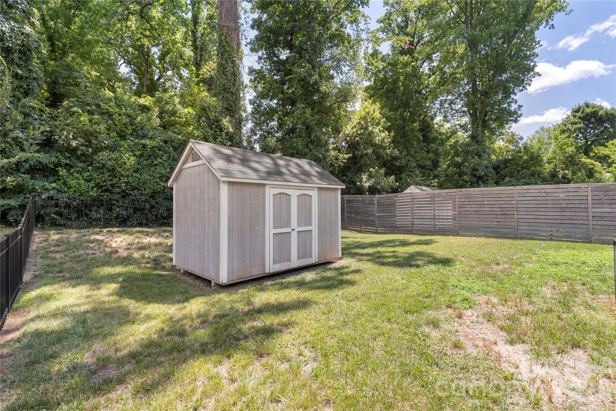 1613 Newcastle Street — Charlotte