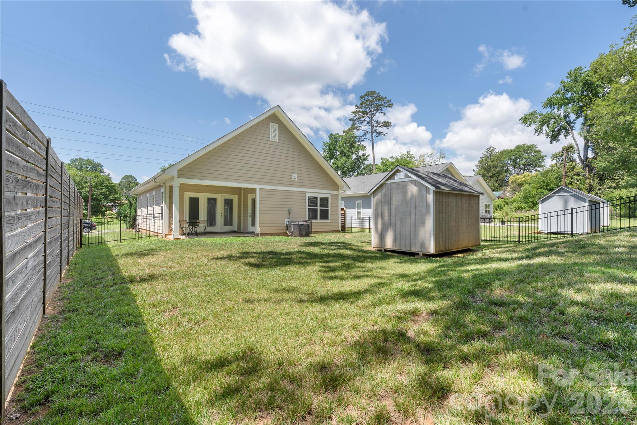 1613 Newcastle Street — Charlotte