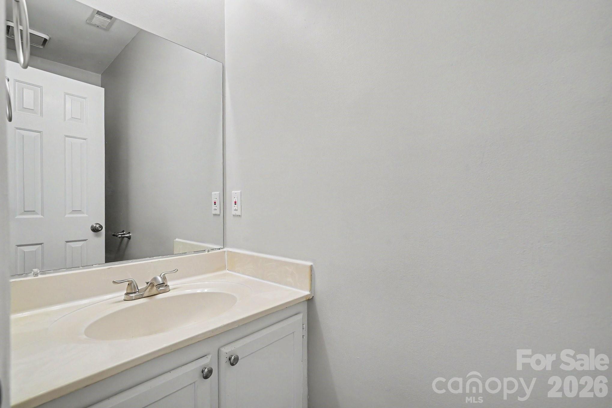 8904 Brown Oak Court — Charlotte