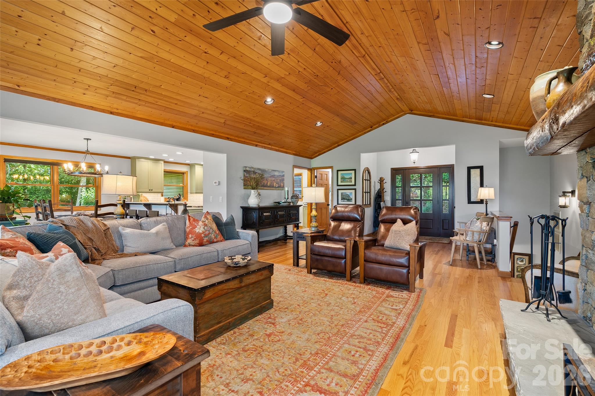 359 Saddlebrook Lane — Clyde