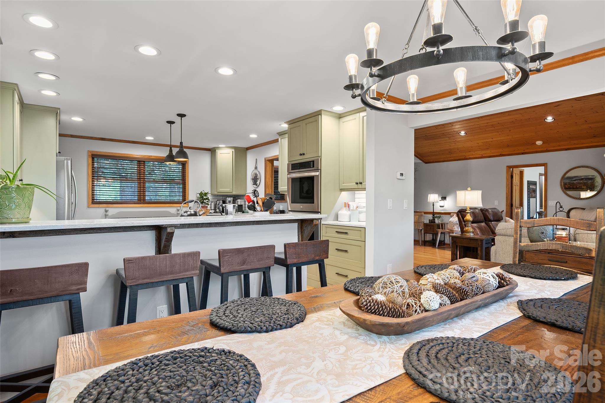 359 Saddlebrook Lane — Clyde