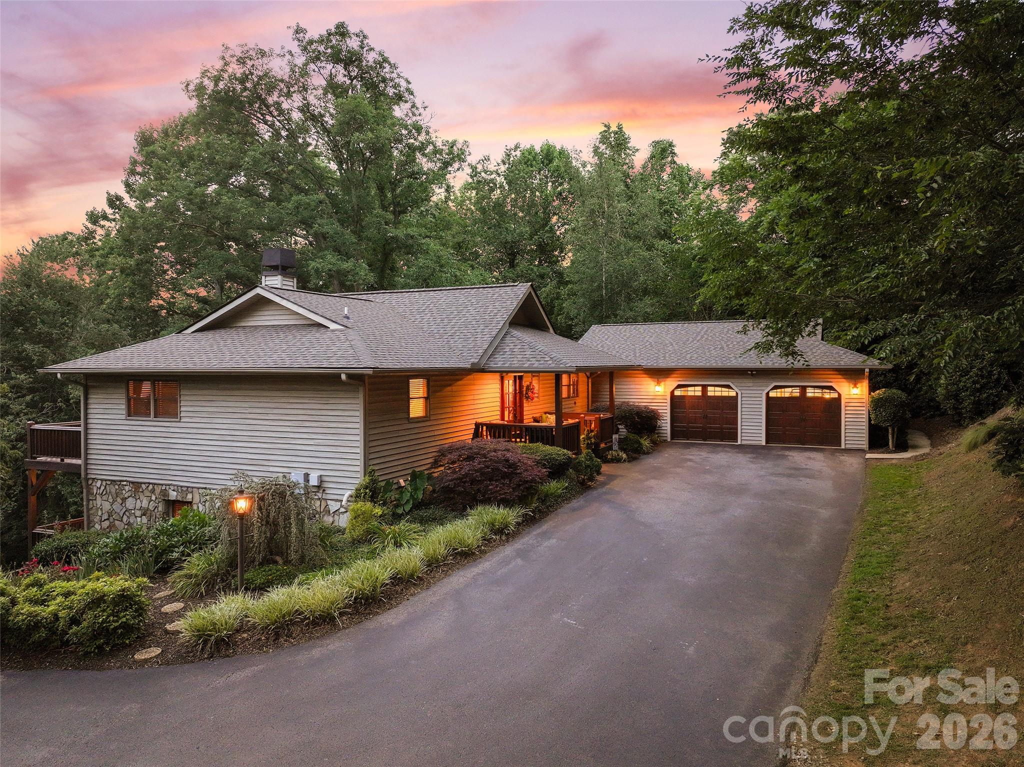 359 Saddlebrook Lane — Clyde