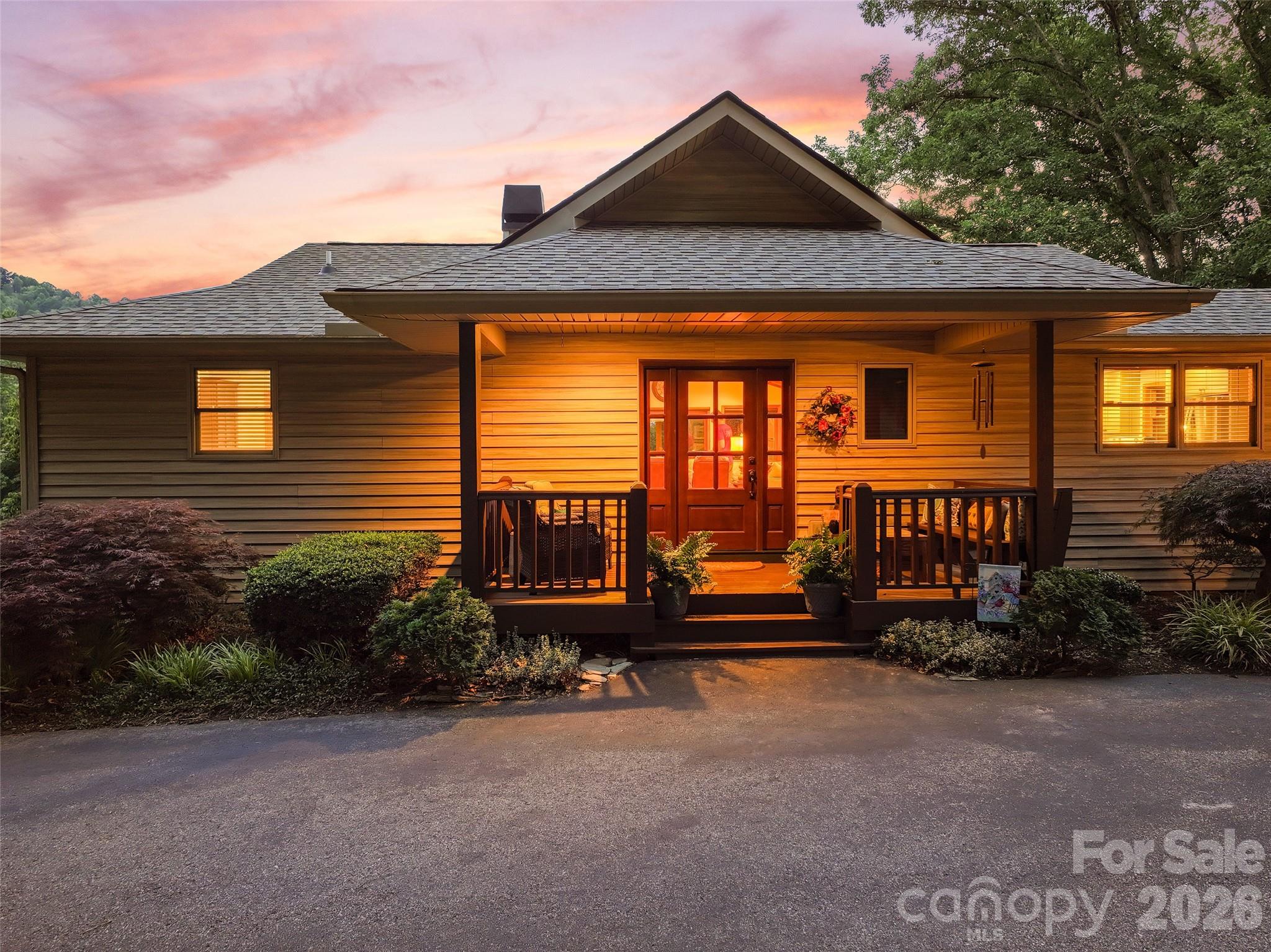 359 Saddlebrook Lane — Clyde