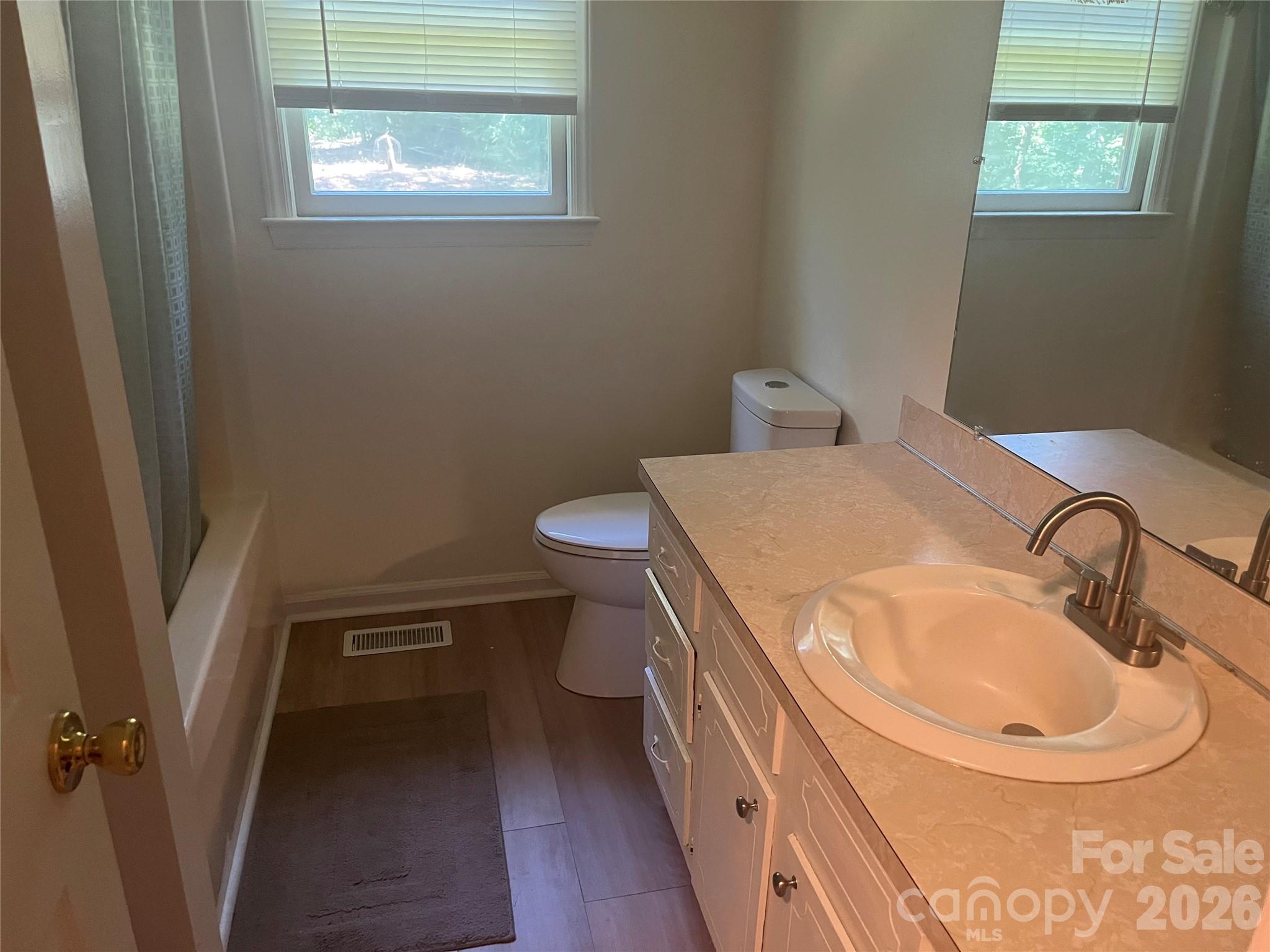 2919 Shell Avenue — Valdese