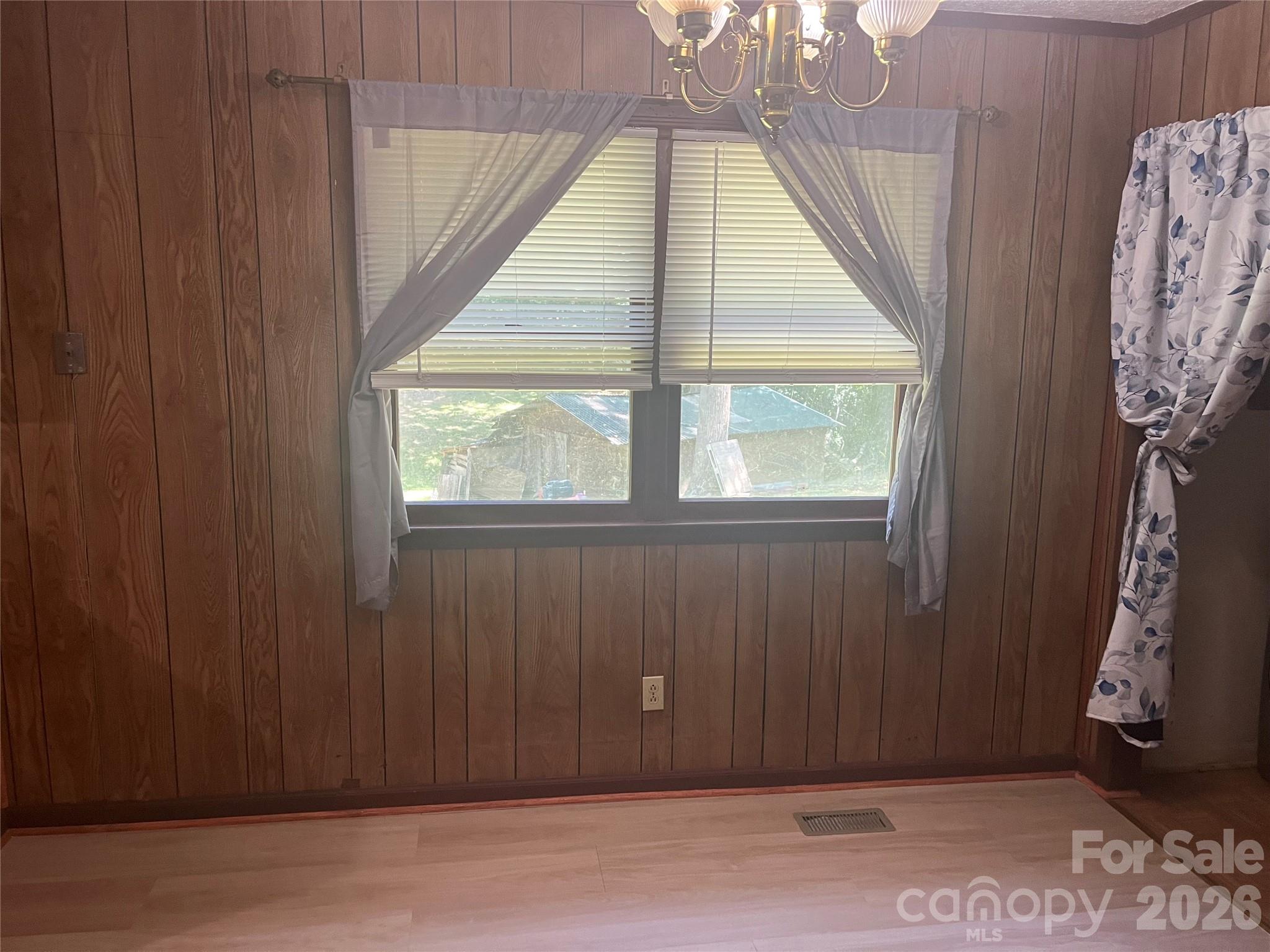2919 Shell Avenue — Valdese
