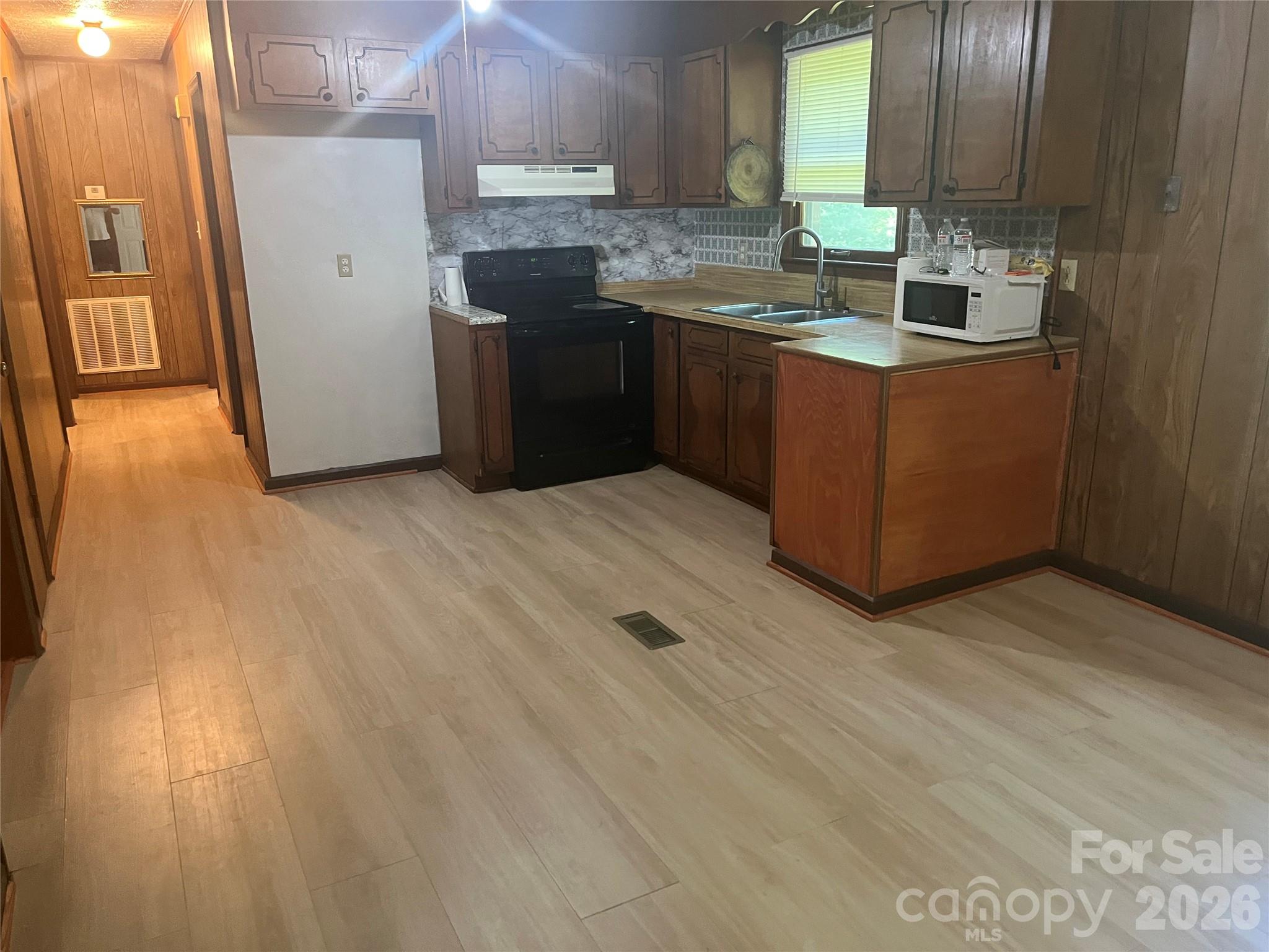 2919 Shell Avenue — Valdese
