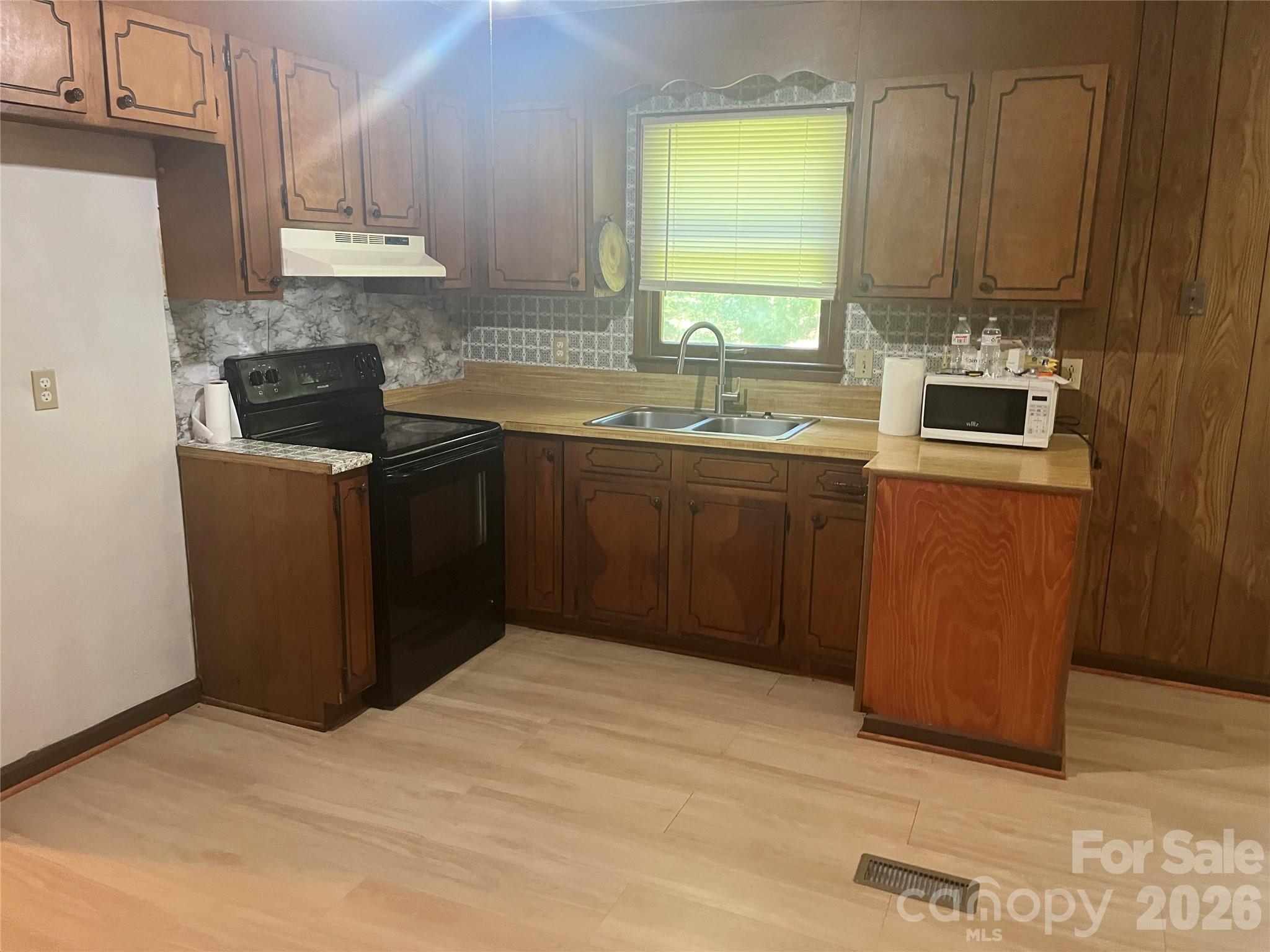 2919 Shell Avenue — Valdese
