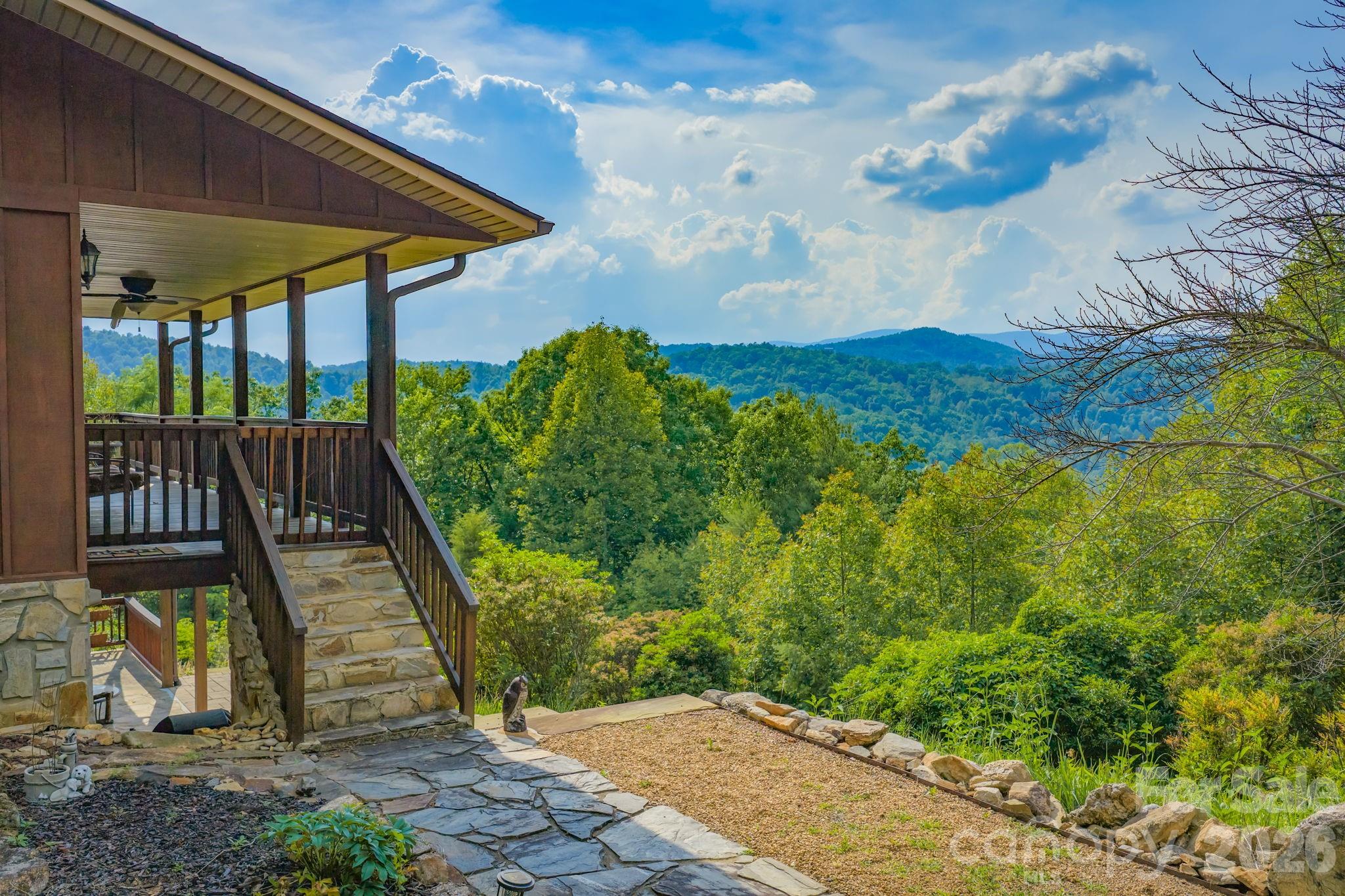 605 Valley View Drive — Purlear