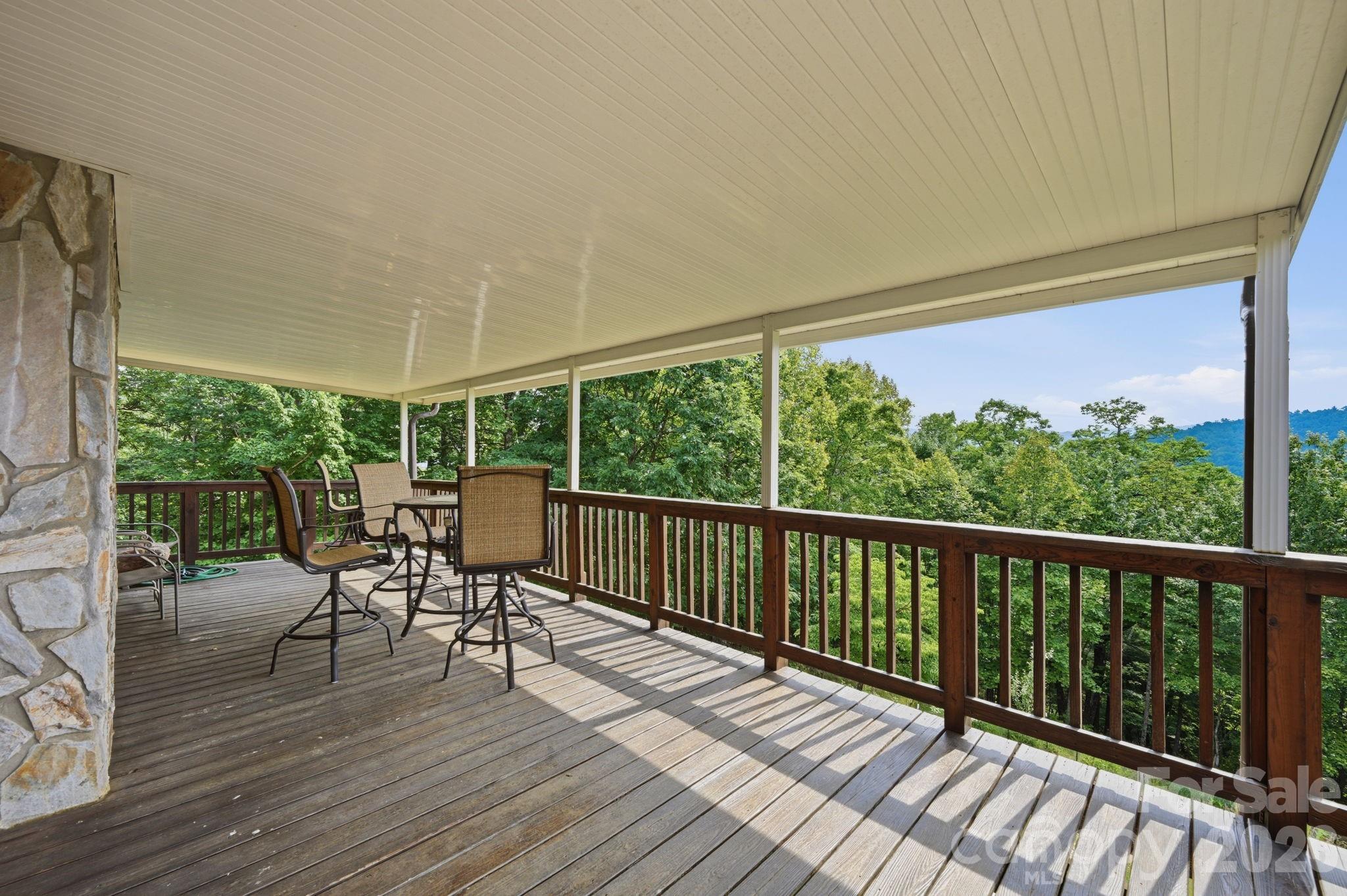 605 Valley View Drive — Purlear