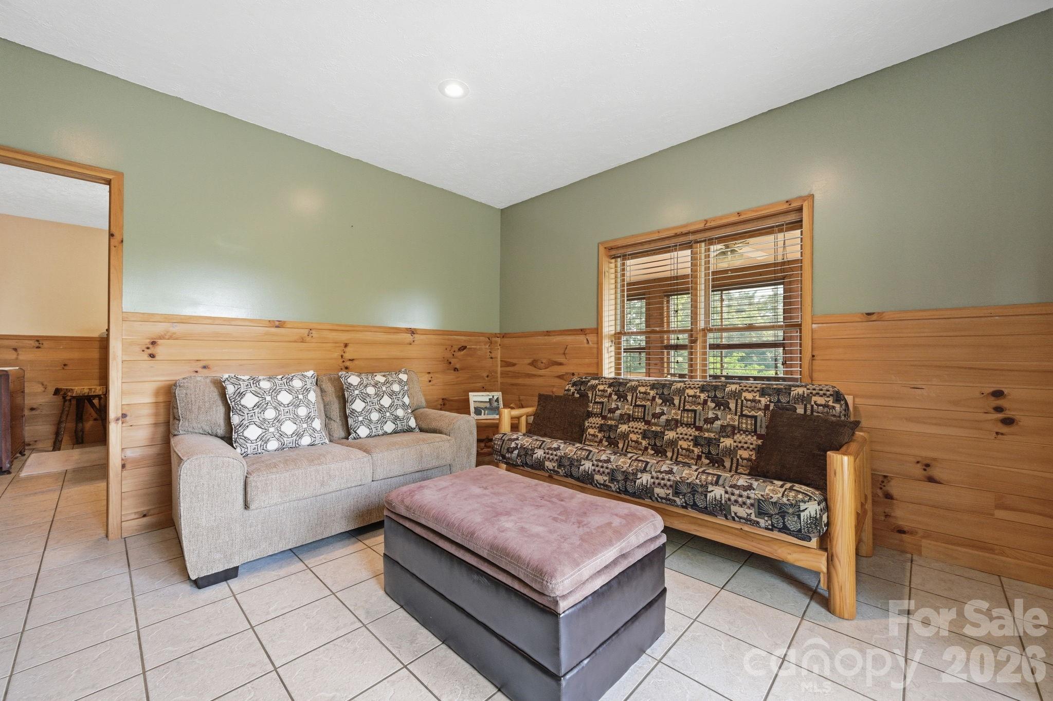 605 Valley View Drive — Purlear