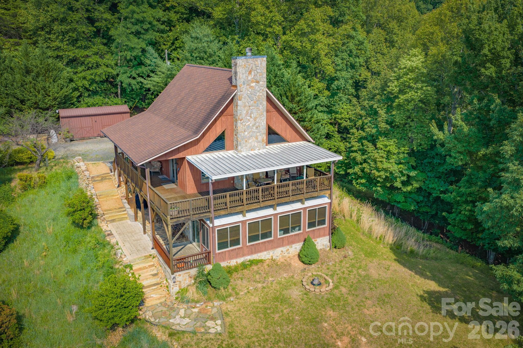 605 Valley View Drive — Purlear