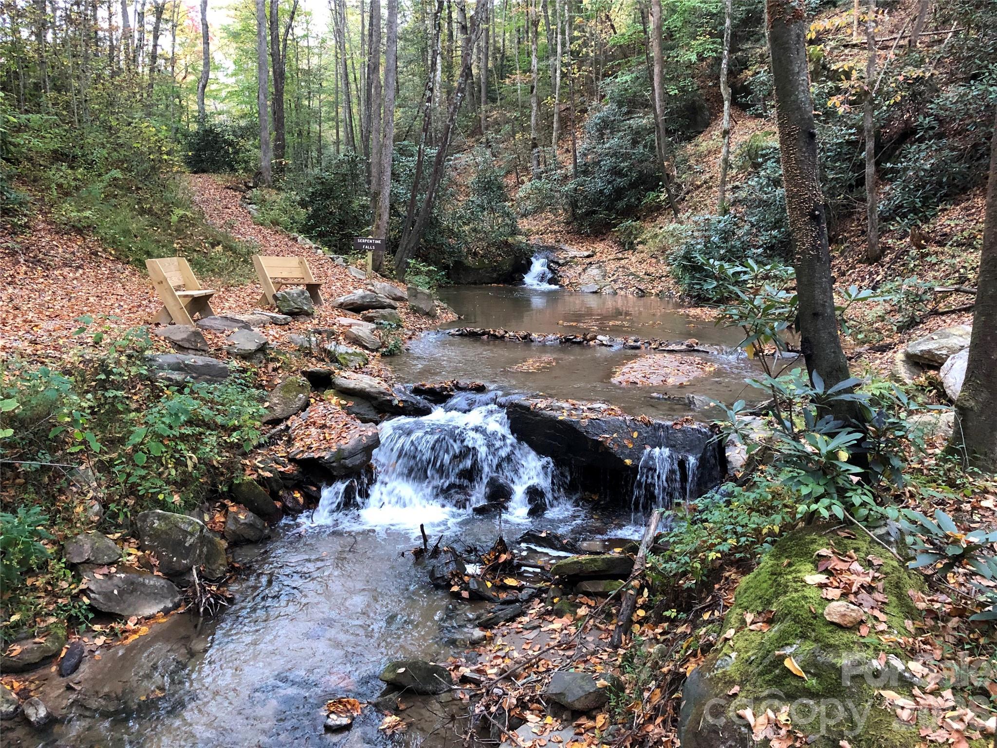 605 Valley View Drive — Purlear