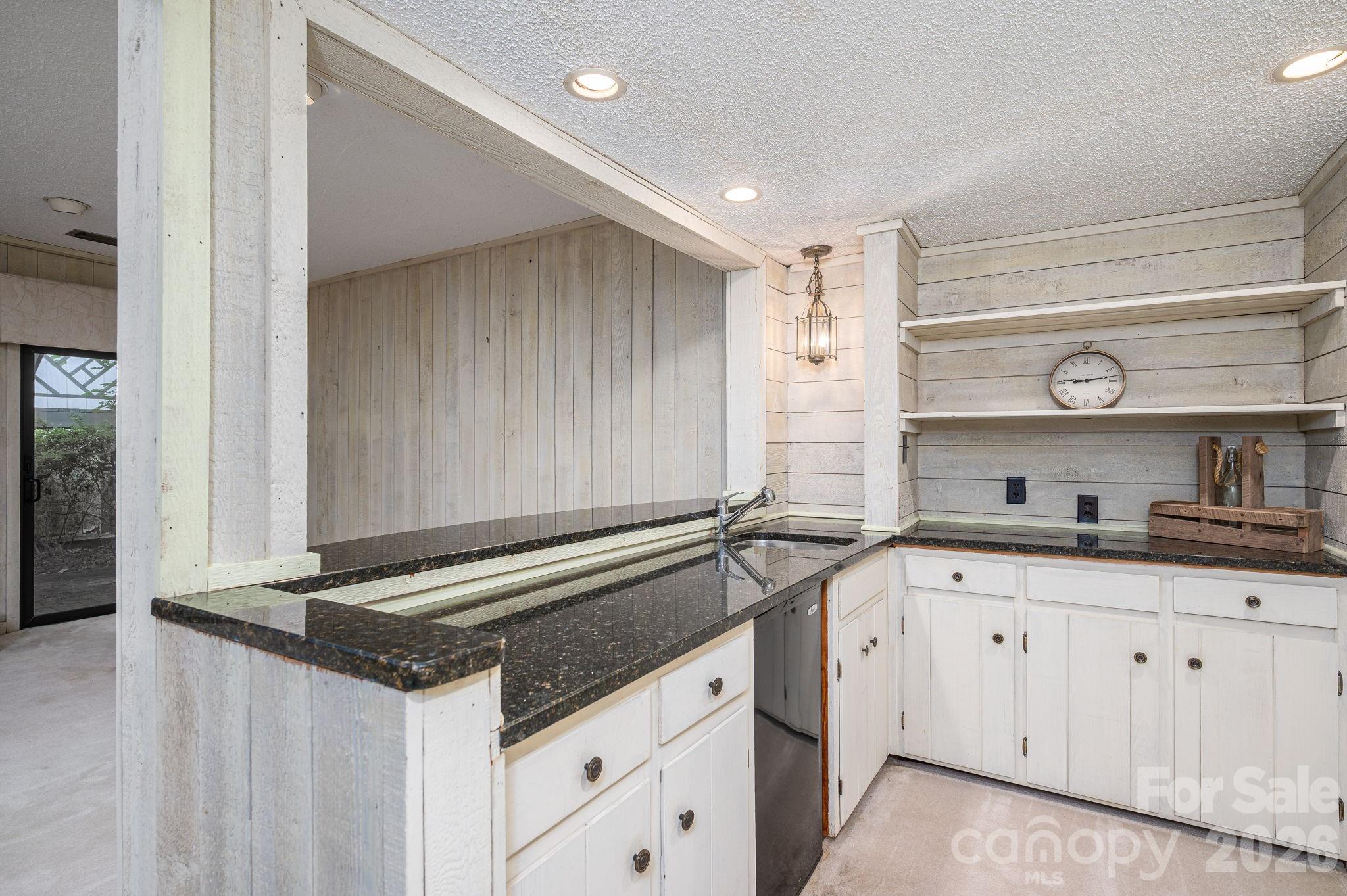 40 Catawba Ridge Road — Clover