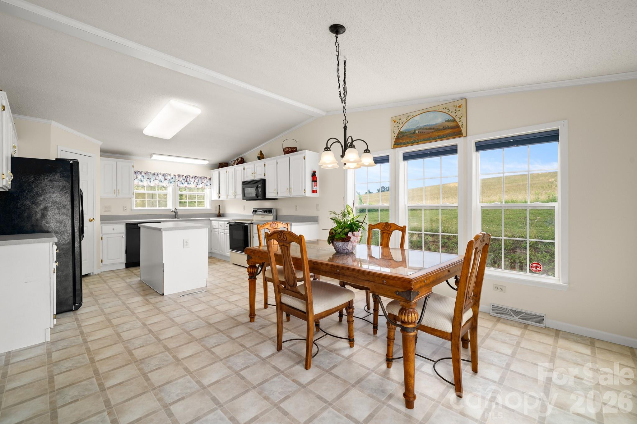 30 Countryside Drive — Hendersonville