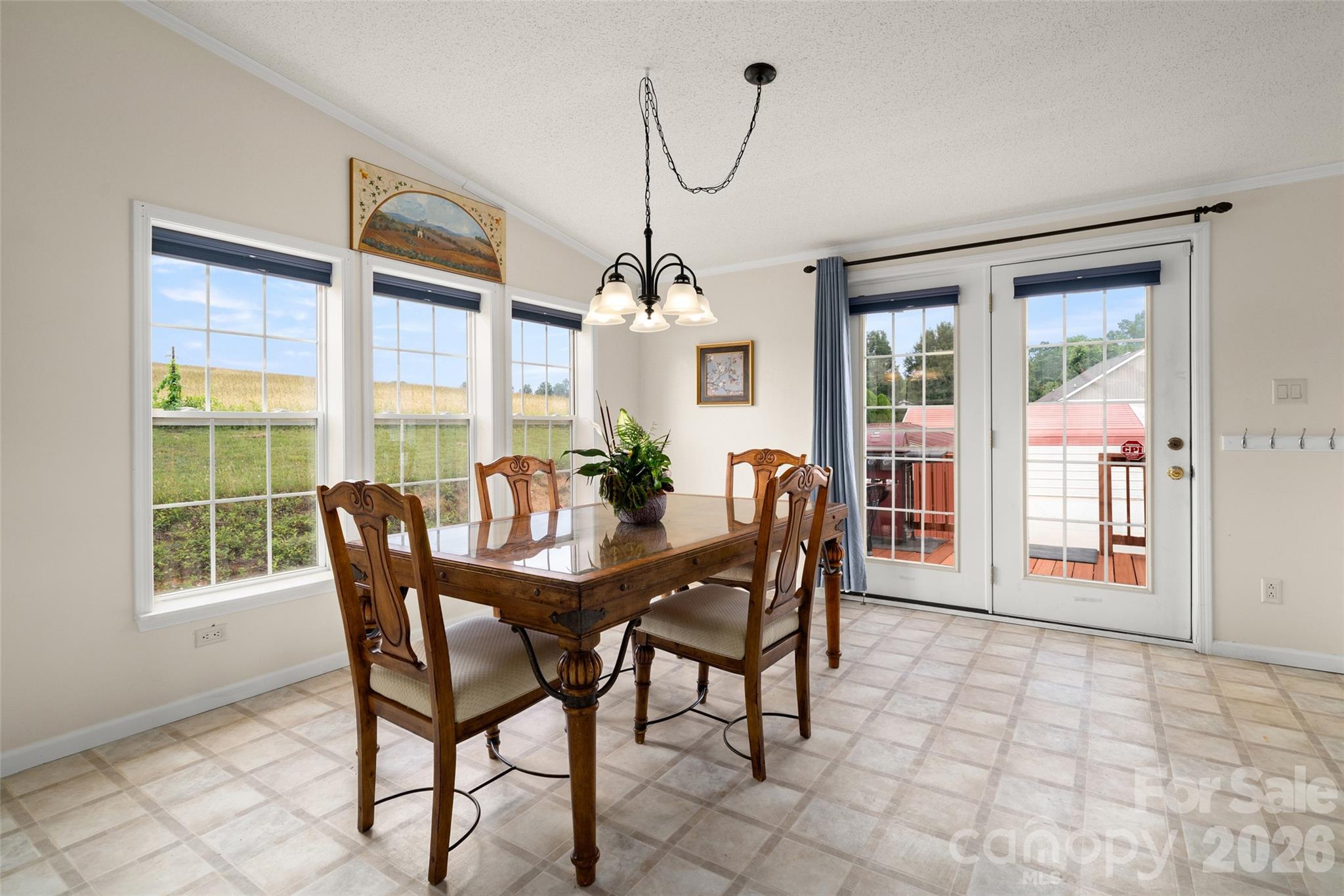 30 Countryside Drive — Hendersonville